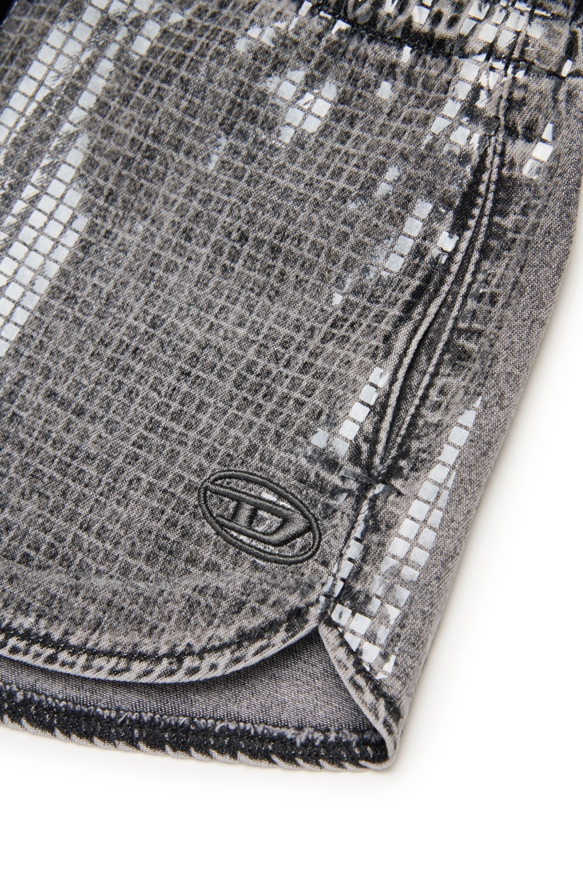Diesel - PSUNNY, Pantalones cortos deportivos en denim con lentejuelas Mujer in Negro - 4