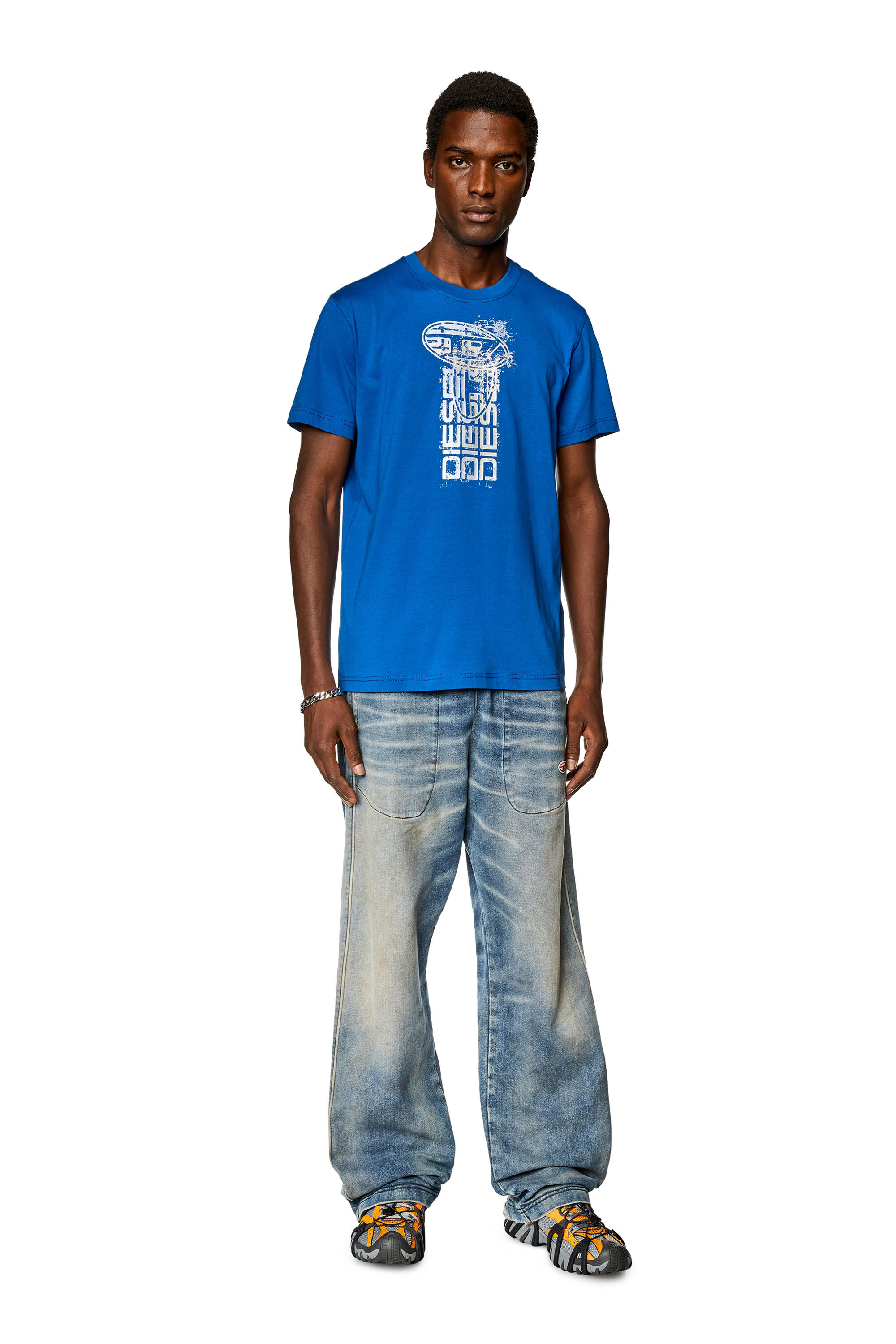 Diesel - T-DIEGOR-K68, Camiseta con logotipos metálicos Hombre in Azul marino - 1