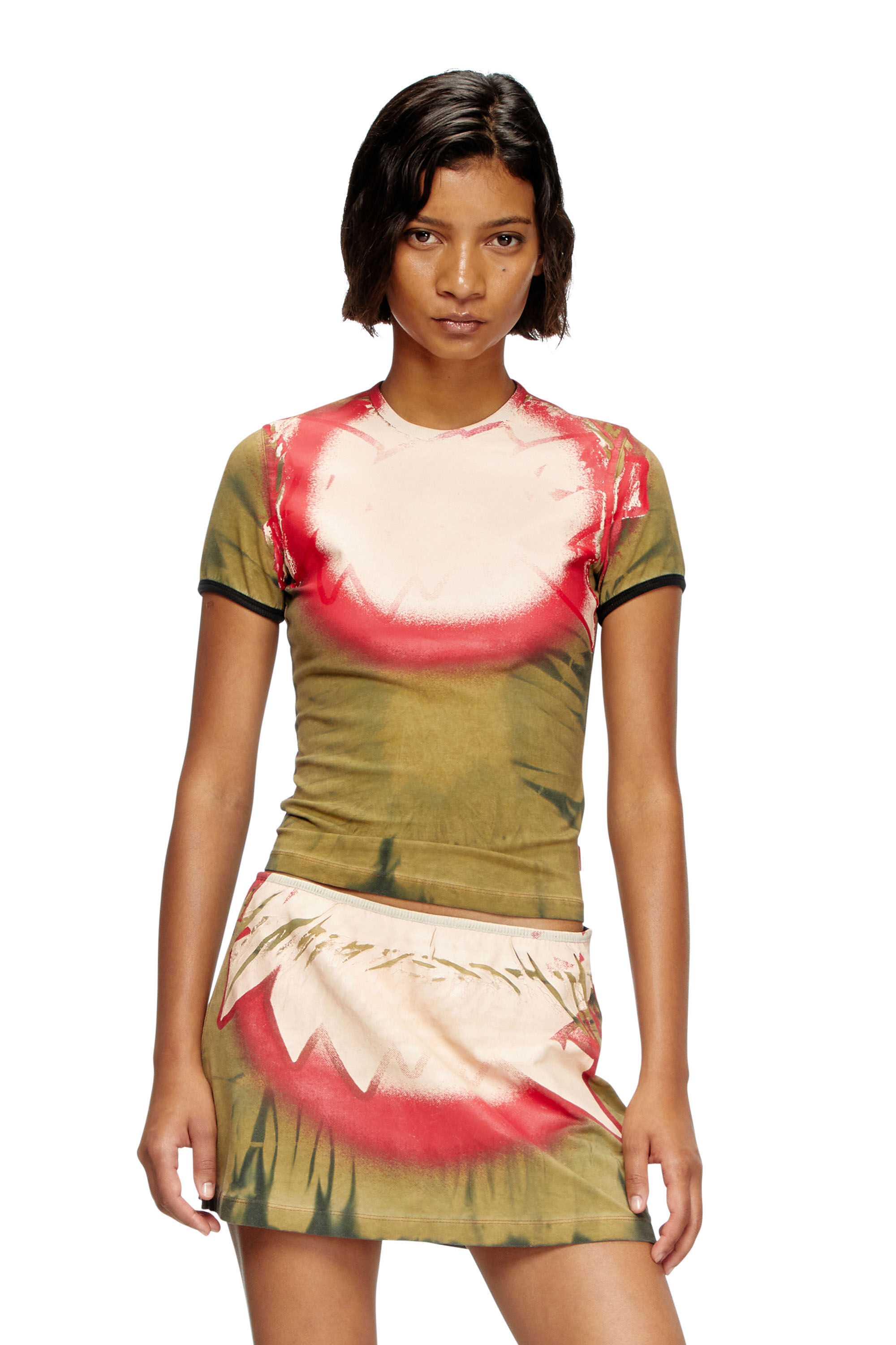 Diesel - T-UNCUTIE-LONG-Q1, Camiseta teñida con la técnica de tie-dye con estampado de foco luminoso Mujer in Verde - 3