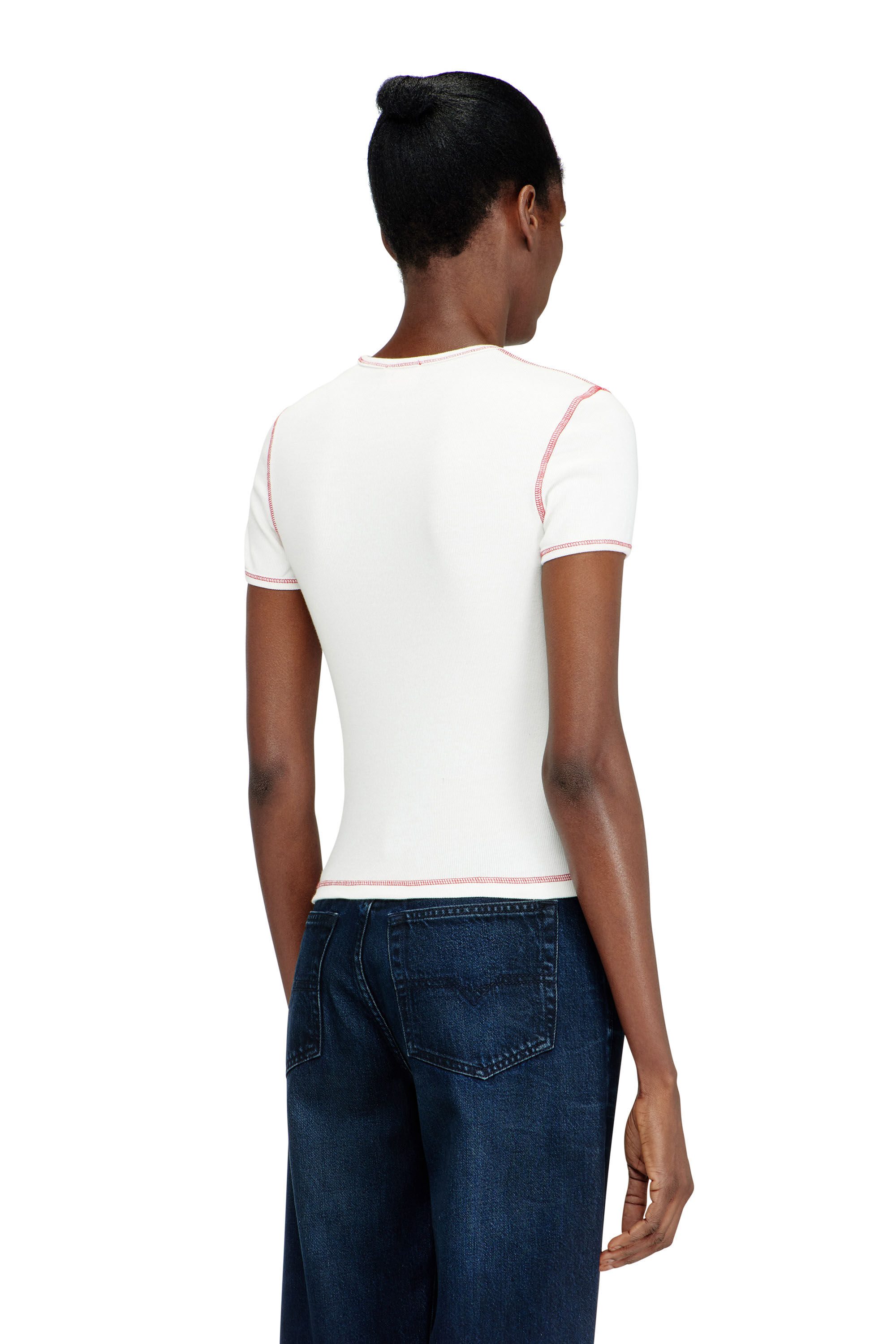 SV-T-ELE-CHER, Blanco