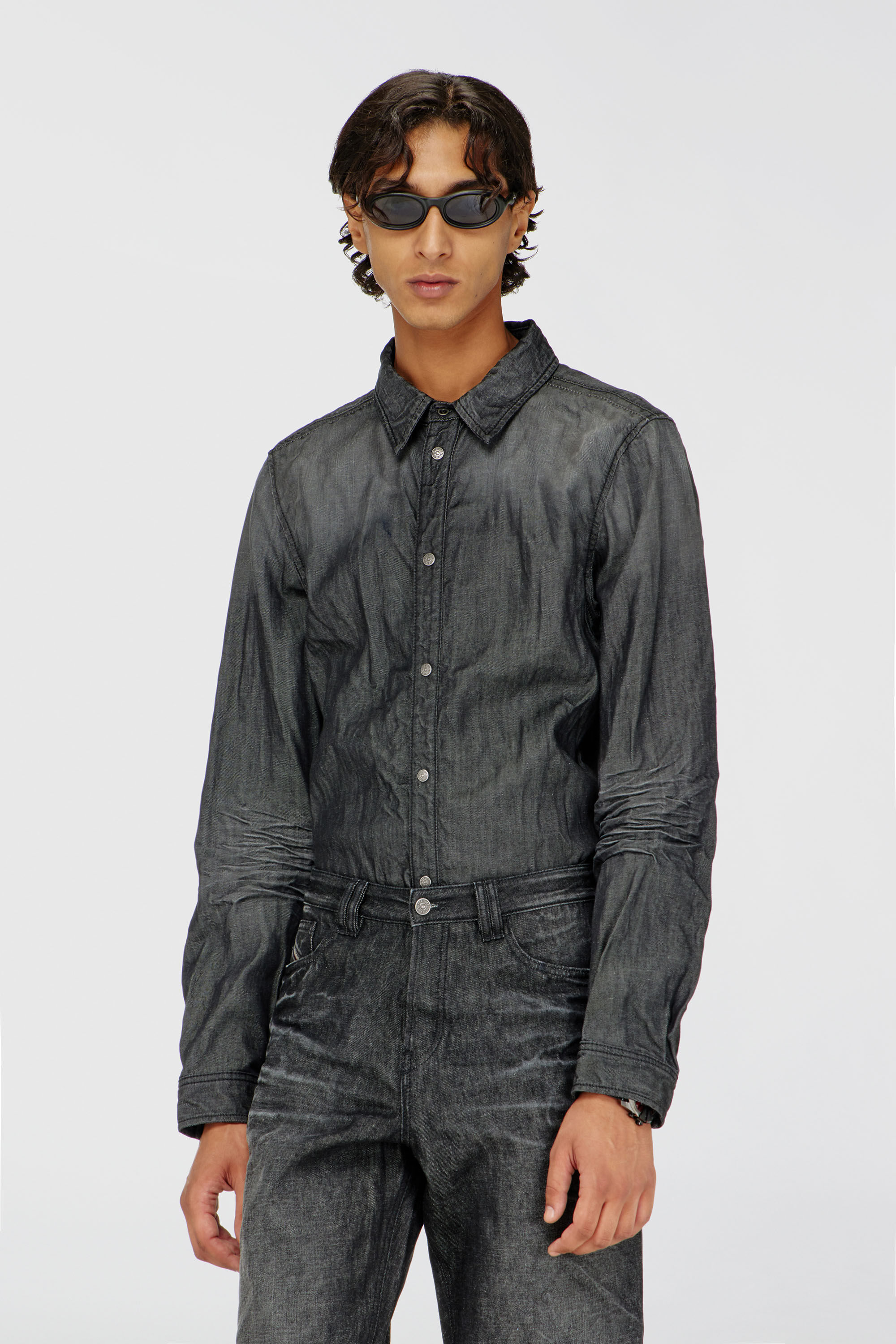 Diesel - D-SYNAR-FSJ2, Camisa de denim arrugado Hombre in Gris - 3