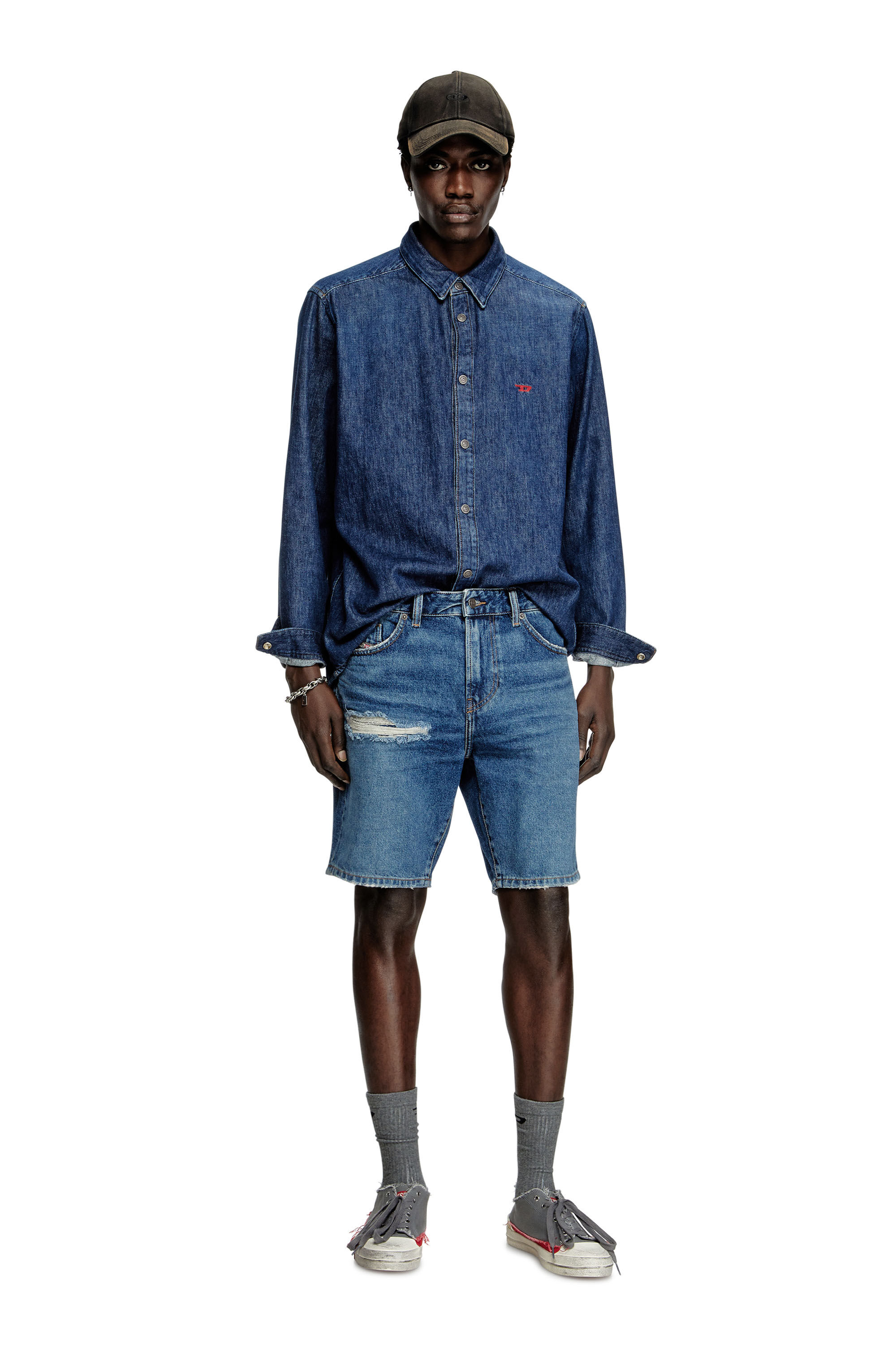 Diesel - D-FIN, Pantalones cortos vaqueros slim Hombre in Azul marino - 1