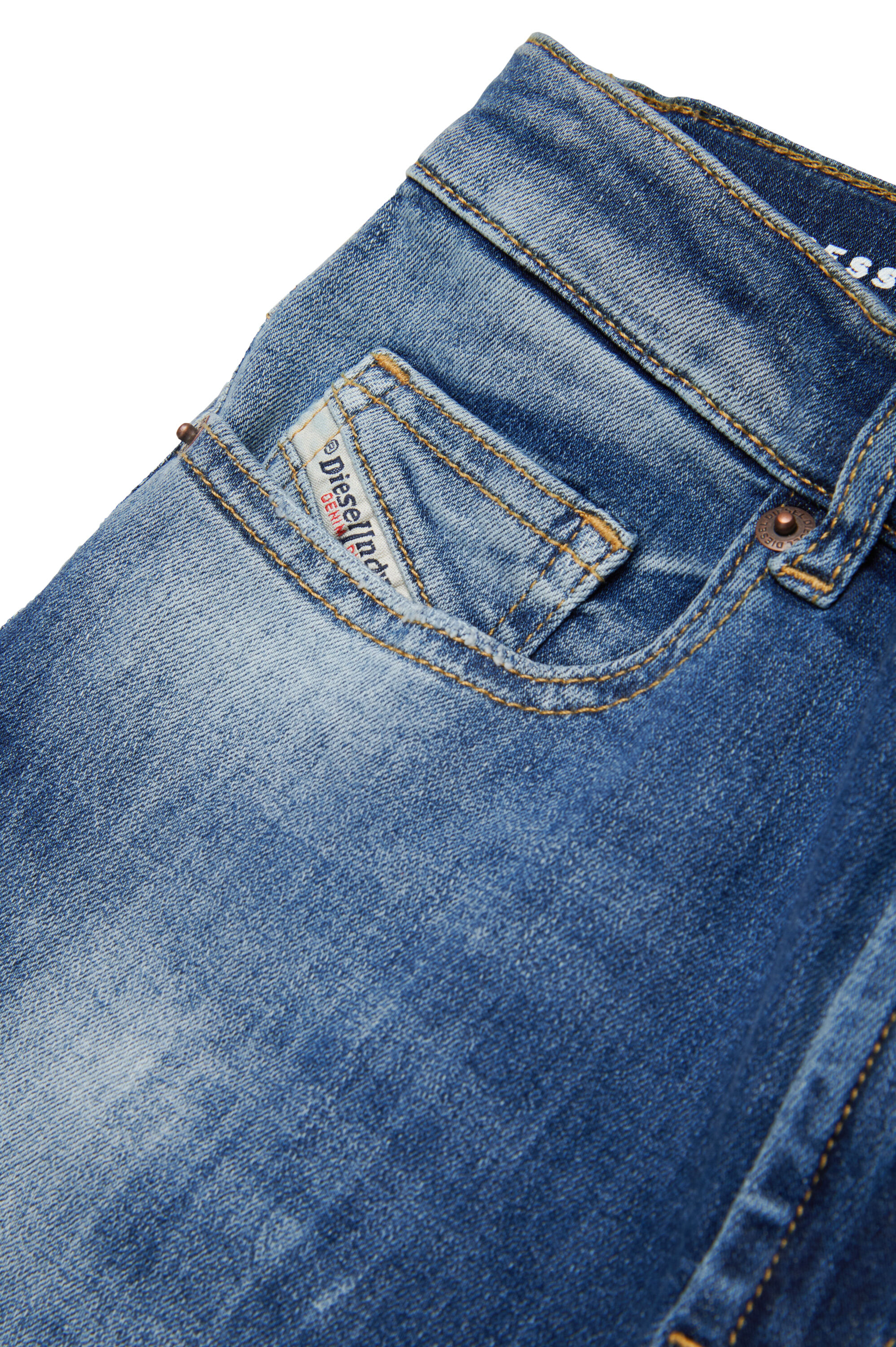 Diesel - D-MACS-SH-J, Bermuda de denim desgarrado y reparado Hombre in Azul marino - 4