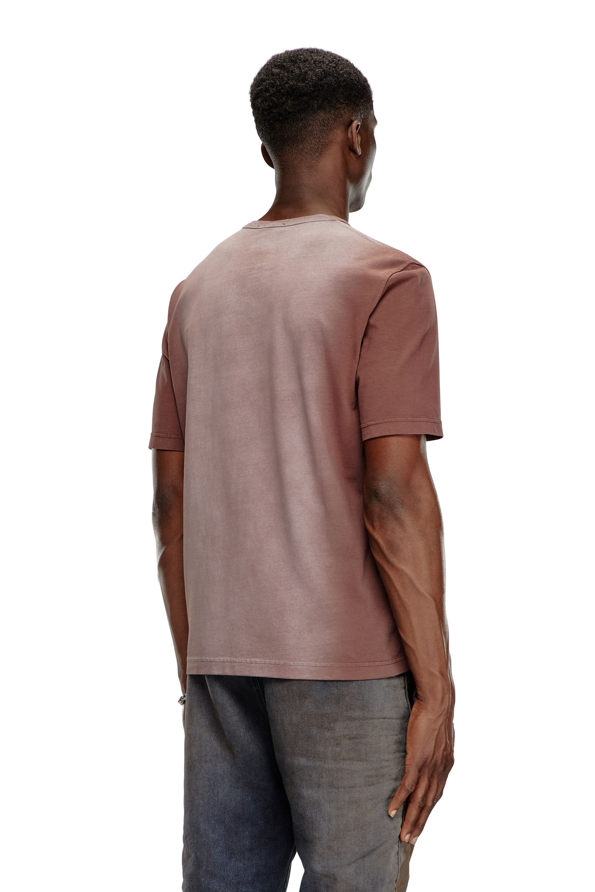 Diesel - T-ADJUST-Q2, Hombre Camiseta en tejido de algodón rociado in Marrón - Image 4