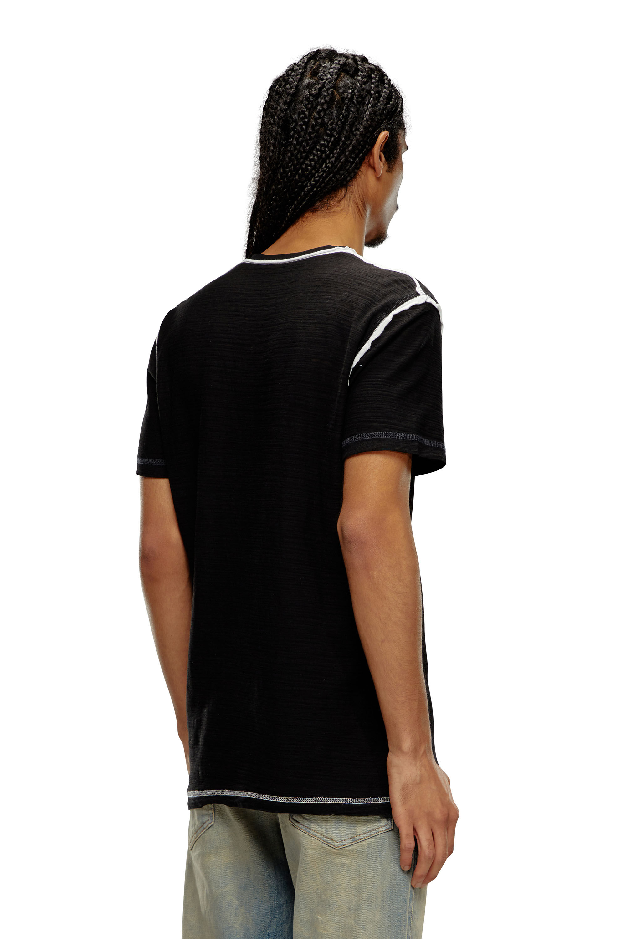 Diesel - T-DIEGOR-V-RAW, Camiseta con cuello en V de tejido slub de revés Hombre in Negro - 4