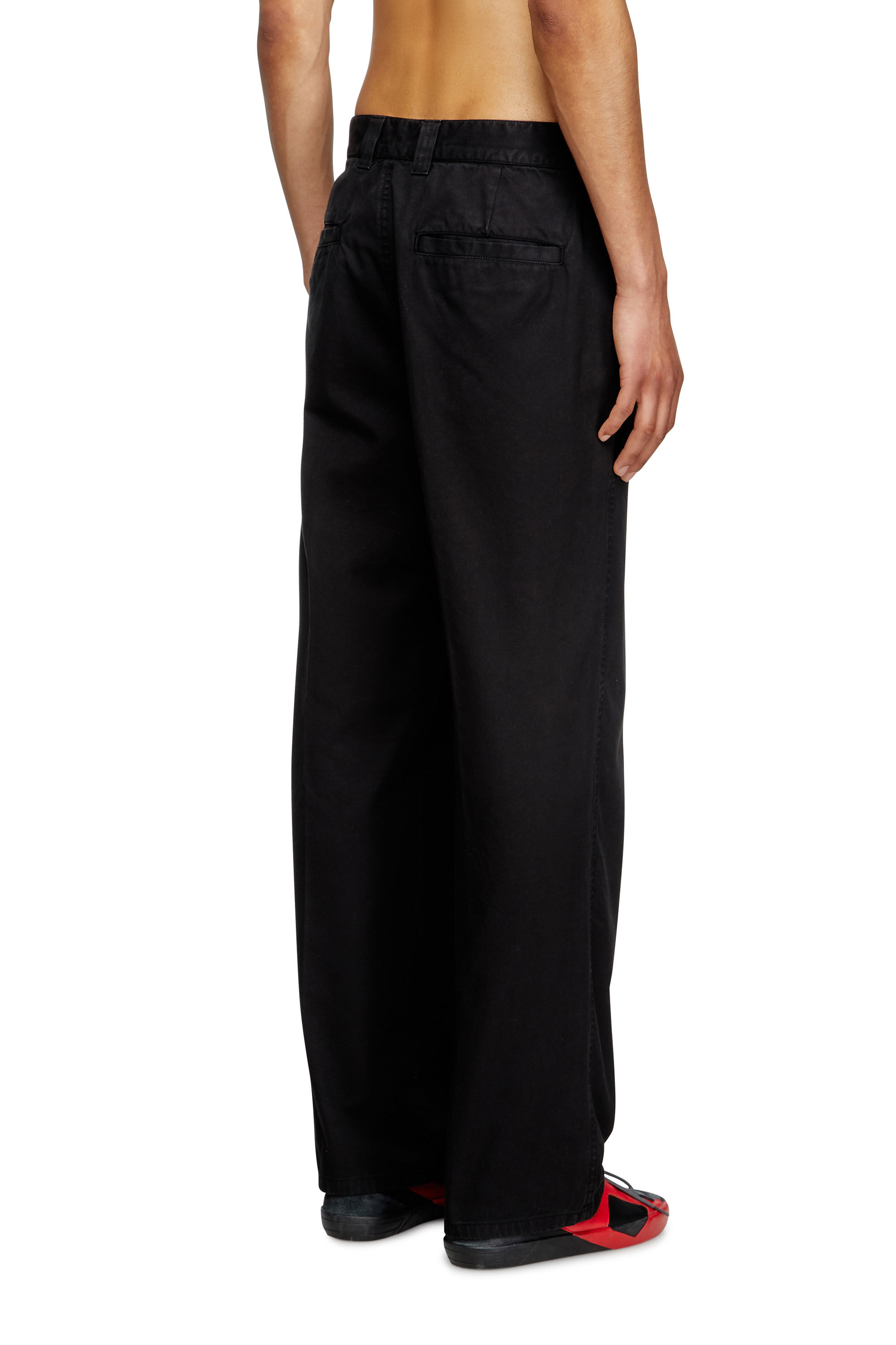 Diesel - P-HANT-CHINO, Pantalones chinos Hombre in Negro - 4
