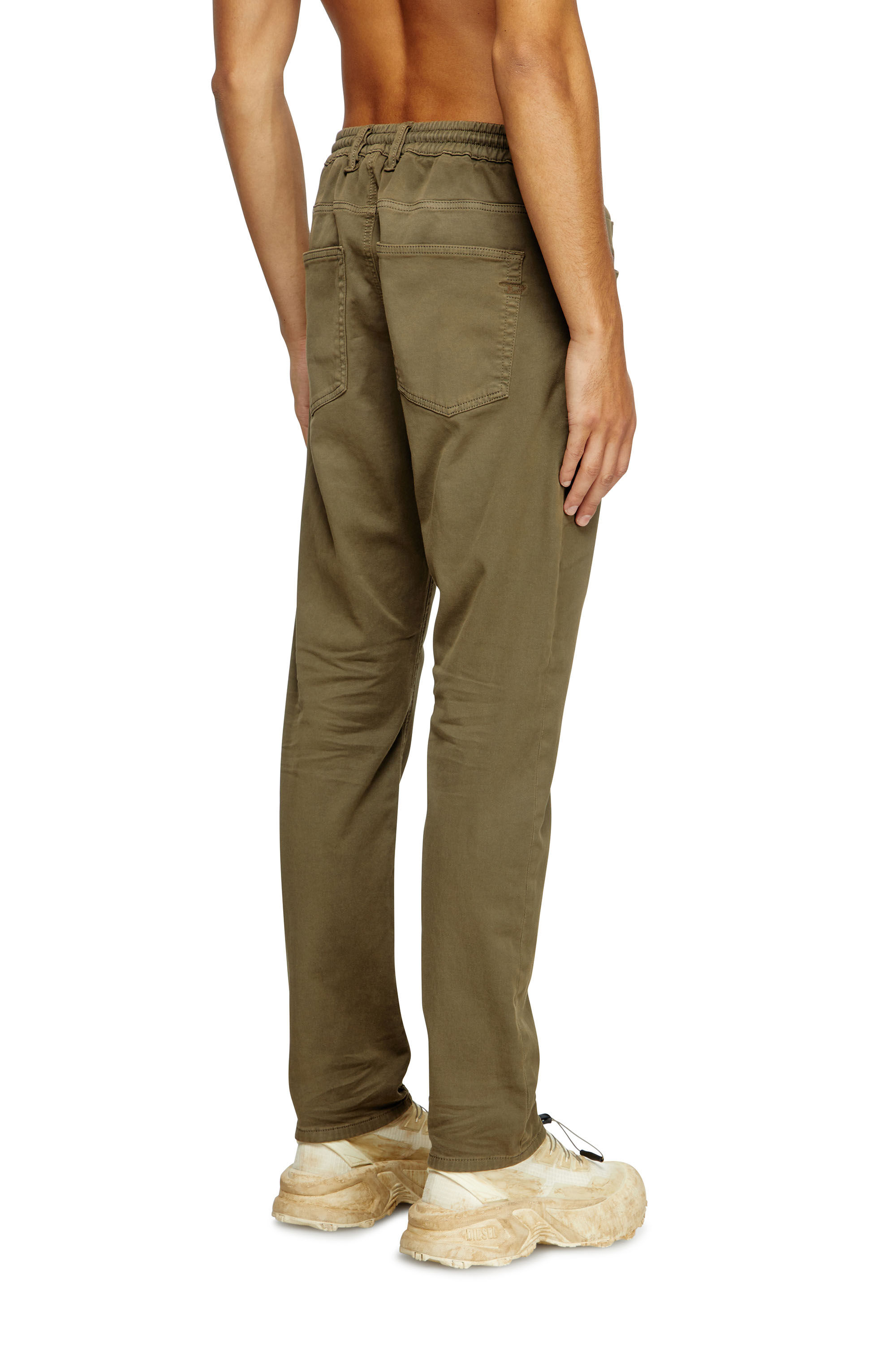 Diesel - Regular 2030 D-Krooley Joggjeans® 0670M Hombre, Verde - 4