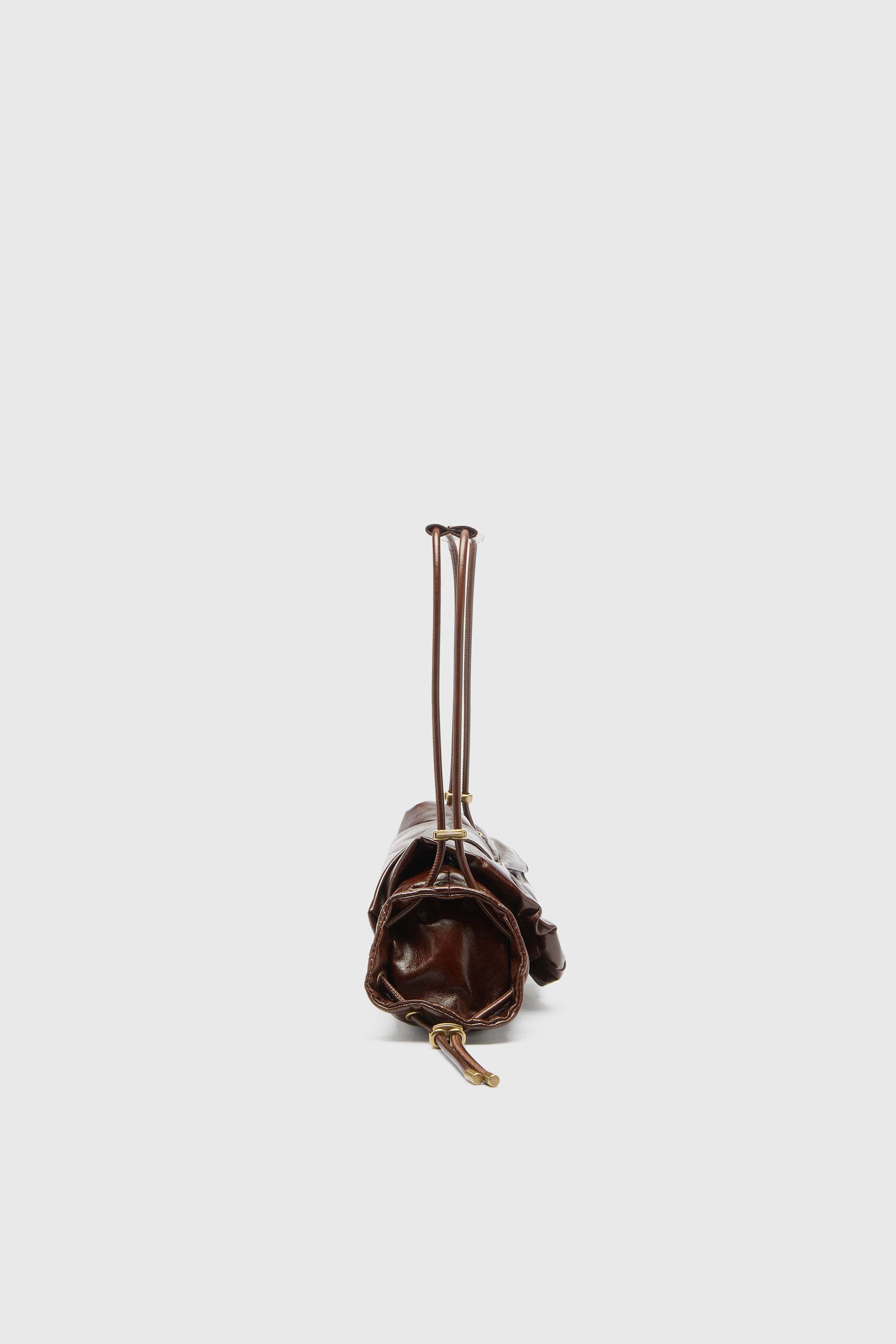 Diesel - SCRUNCH-D SHOULDER S, Scrunch-D-Bolso de hombro peque&ntilde;o de cuero arrugado Mujer in Marr&oacute;n - 4