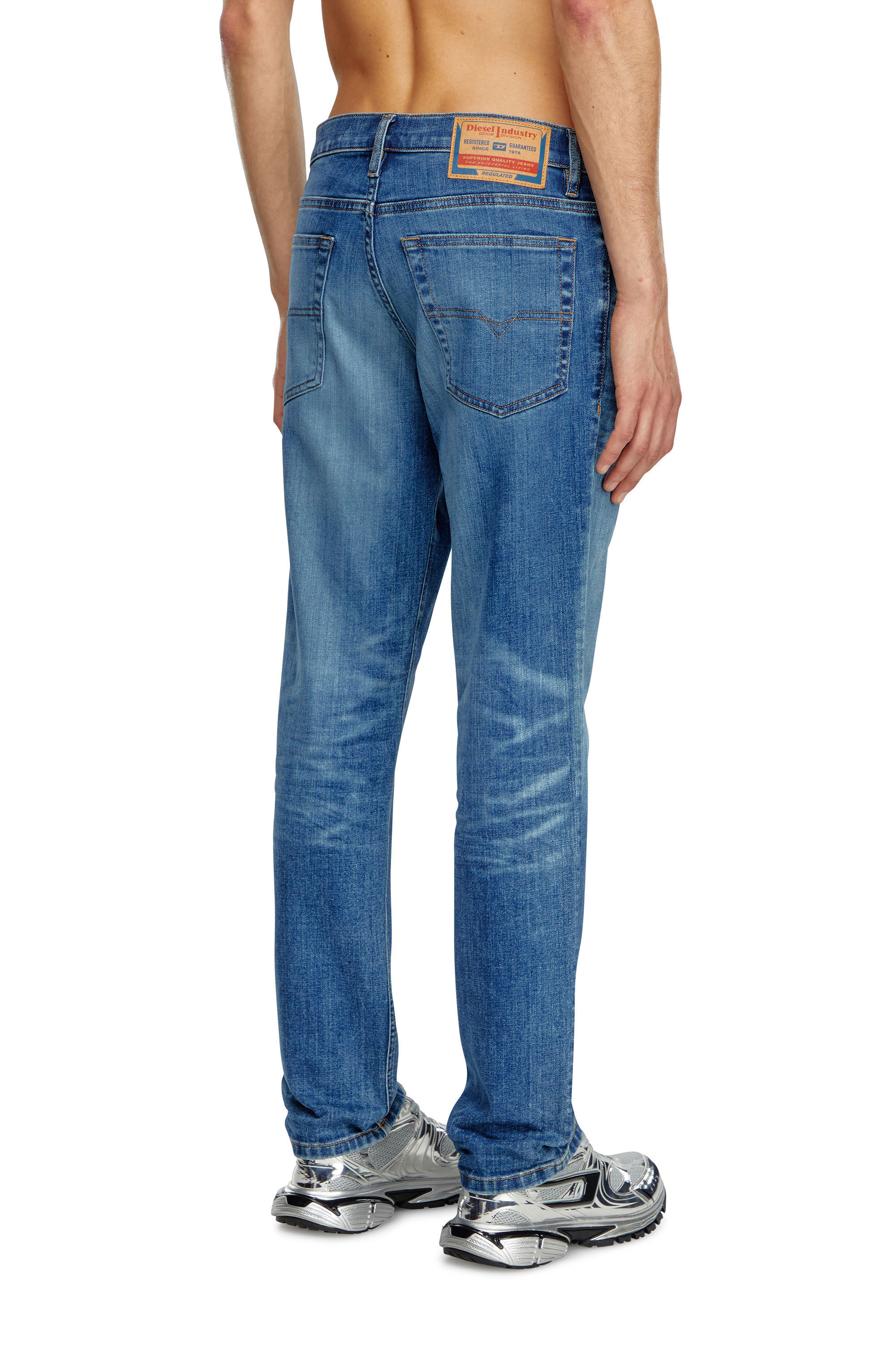 Diesel - Tapered Jeans 2023 D-Finitive 0GRDP, Hombre Tapered Jeans - 2023 D-Finitive in Azul marino - Image 4