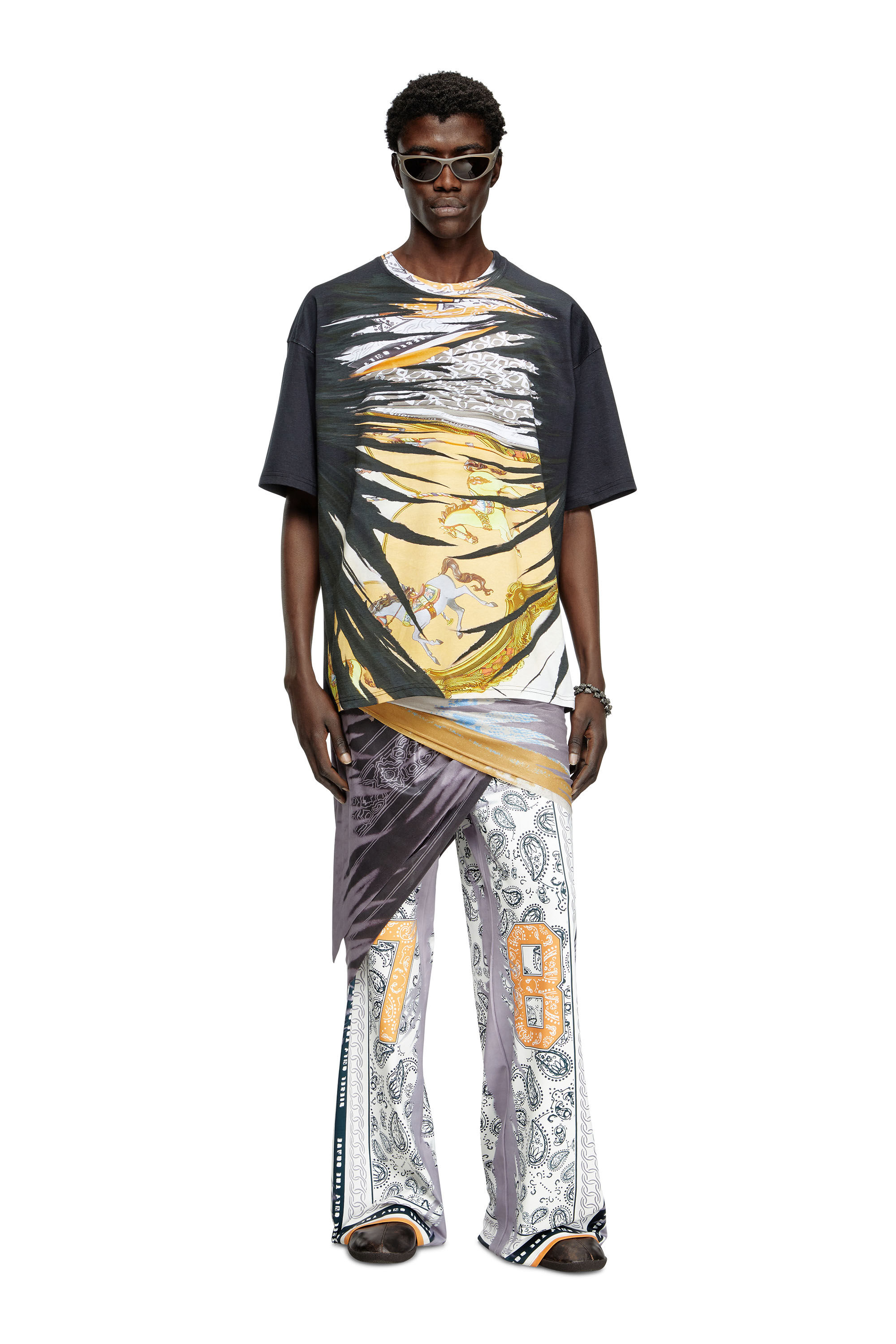 Diesel - T-BOXT-R25, Camiseta con estampado de bandana Hombre in Multicolor - 1