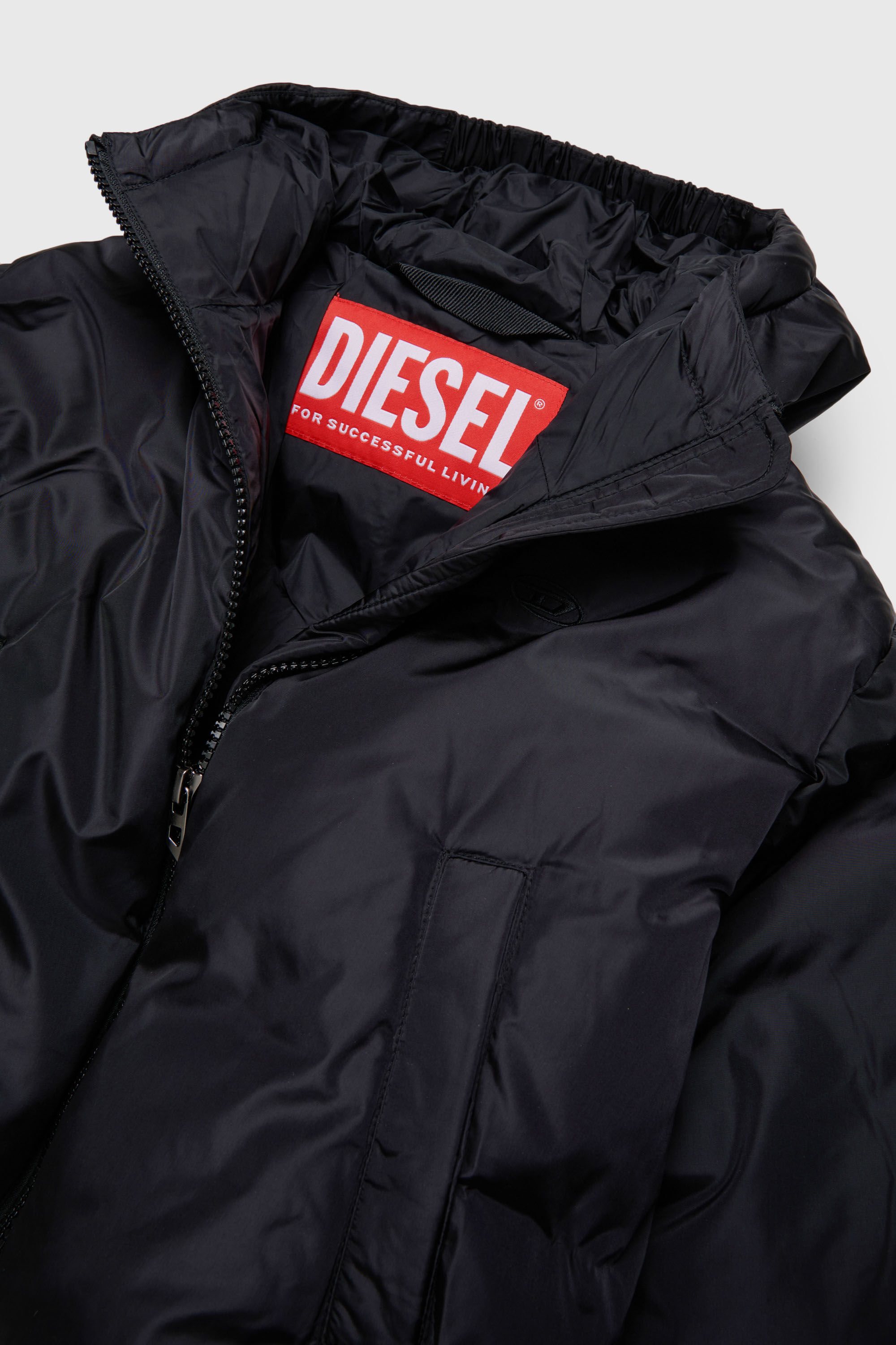 Diesel - JELKYM, Chaqueta acolchada con capucha Mujer in Negro - 3