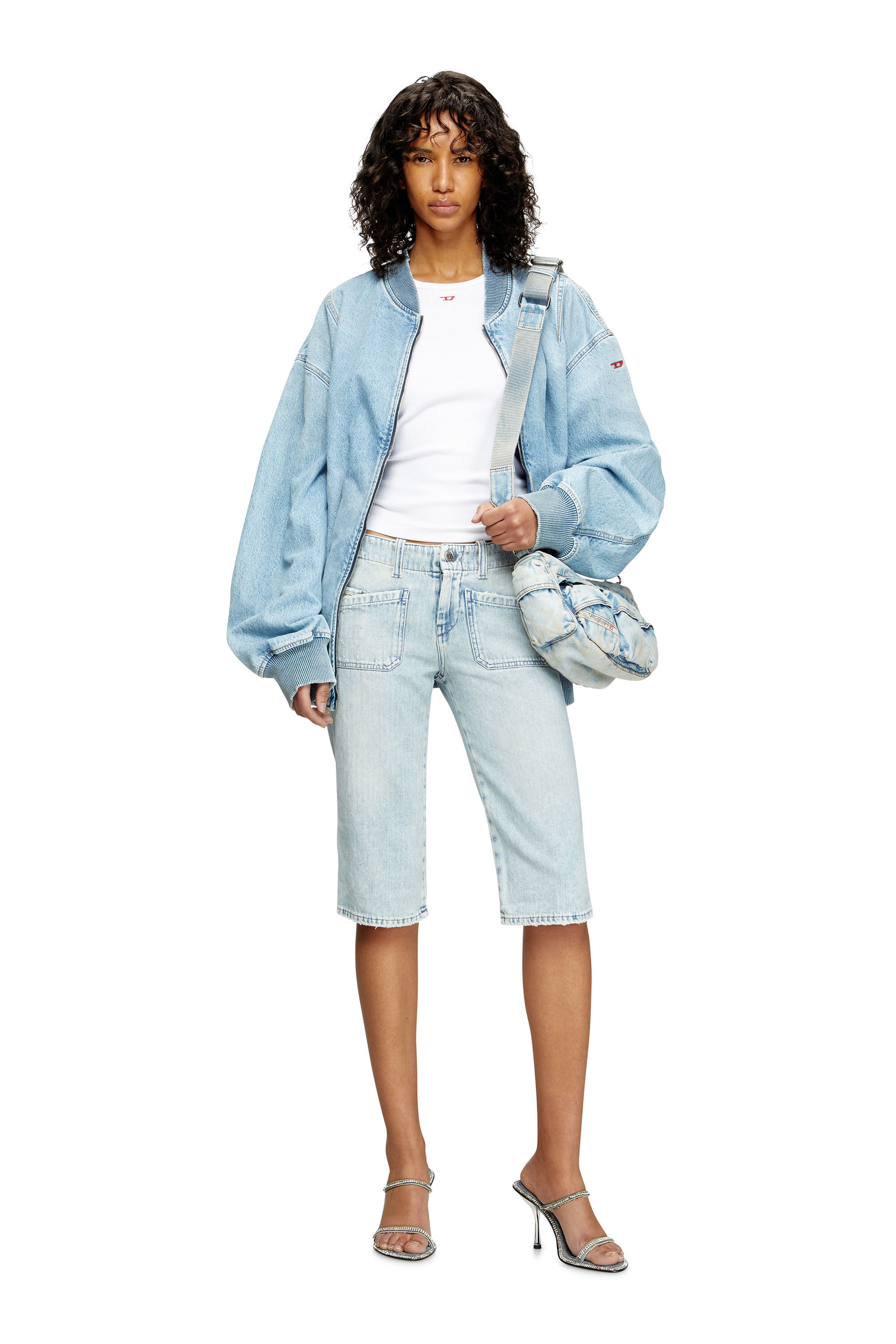 Diesel - DE-KEATE-SHORT, Pantalones cortos tipo capri de denim en espiga Mujer in Azul marino - 1