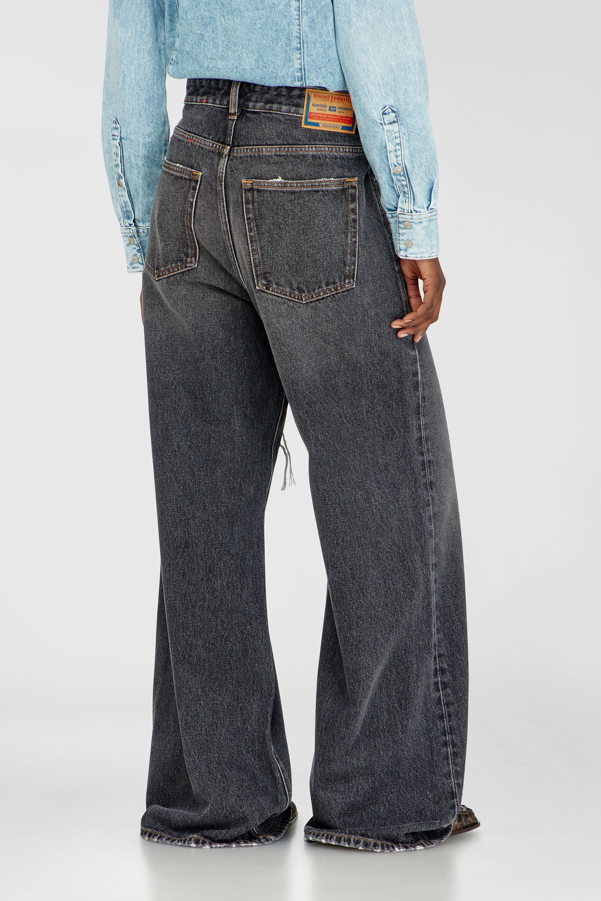Diesel - Unisex's Relaxed Jeans 1996 D-Sire 007F6, Black/Dark grey - 5