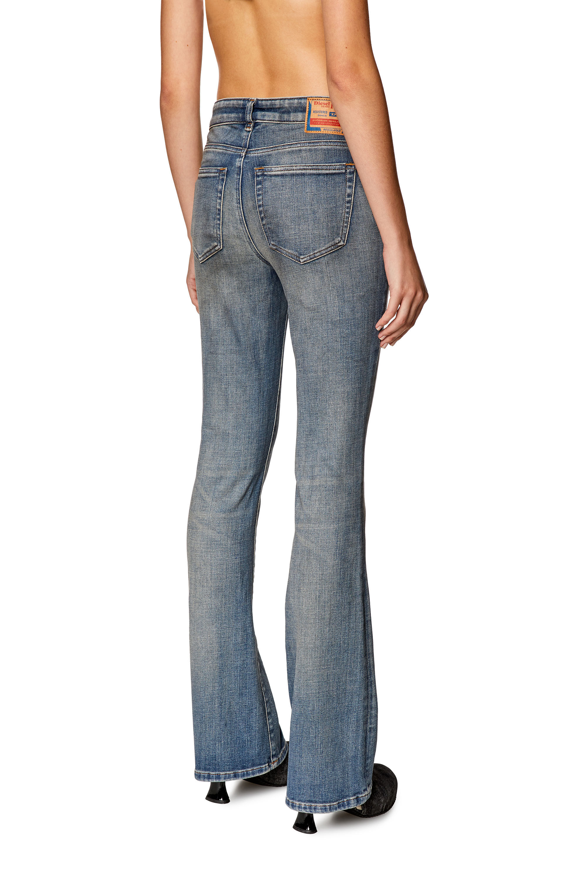 Diesel - Bootcut and Flare Jeans 1969 D-Ebbey 09H69, Azul Oscuro - Image 4