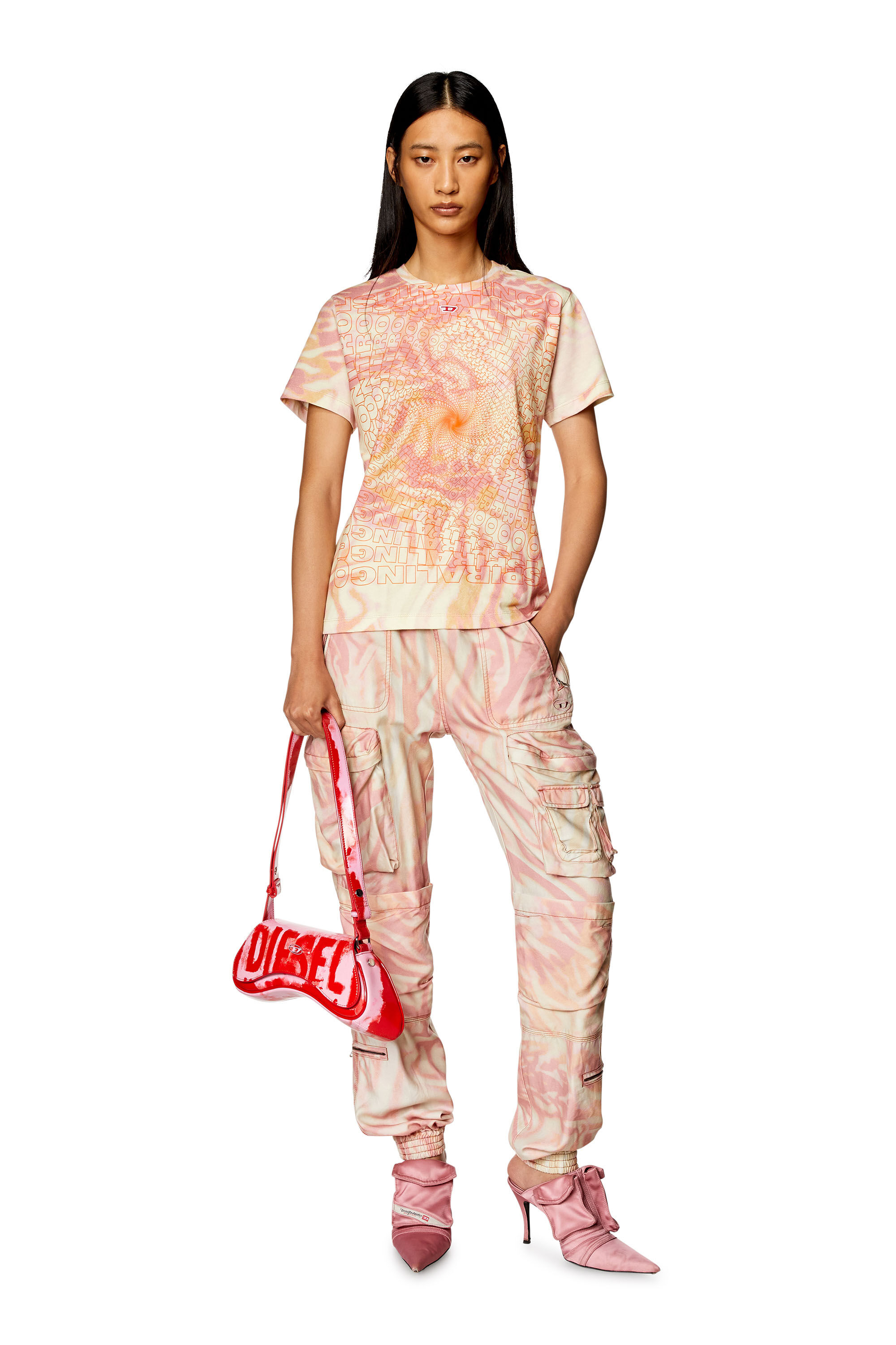 Diesel - T-REGS-N6, Camiseta con estampado de camuflaje de cebra Mujer in Rosa - 1