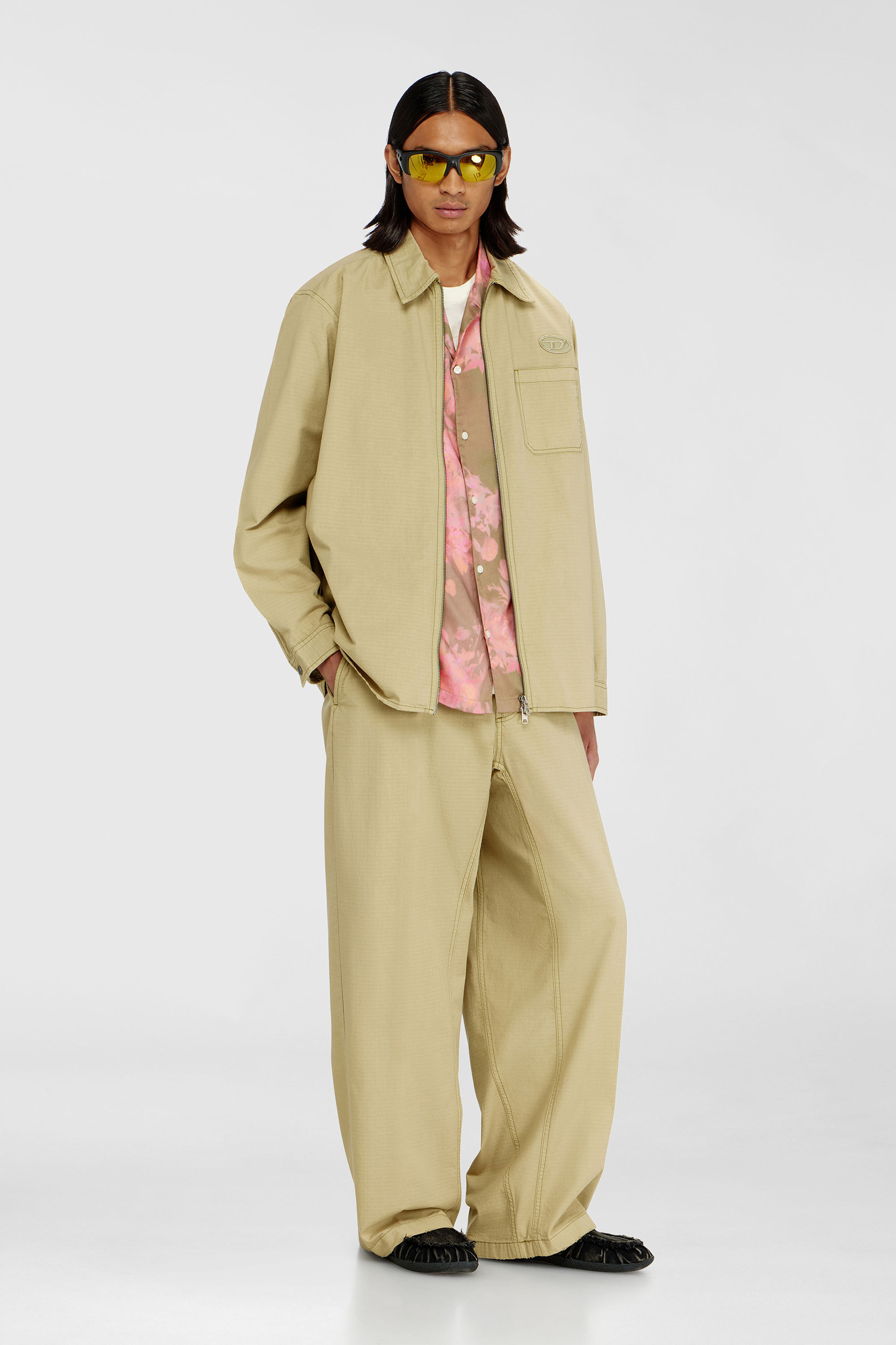 Diesel - P-BALL, Pantalones de ripstop de algod&oacute;n con hebillas laterales Hombre in Beige - 1