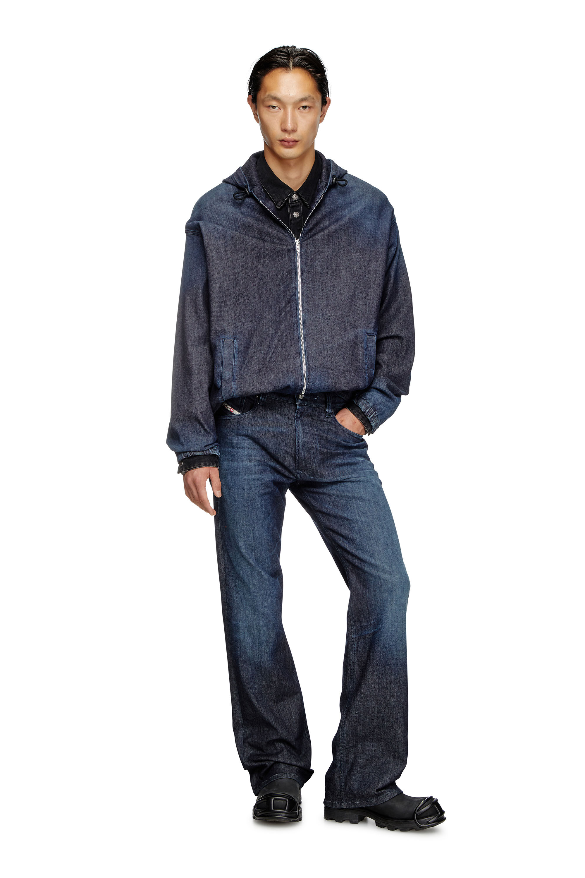 Diesel - D-WYNNY JOGG, Chaqueta de JoggJeans con capucha Hombre in Azul marino - 1