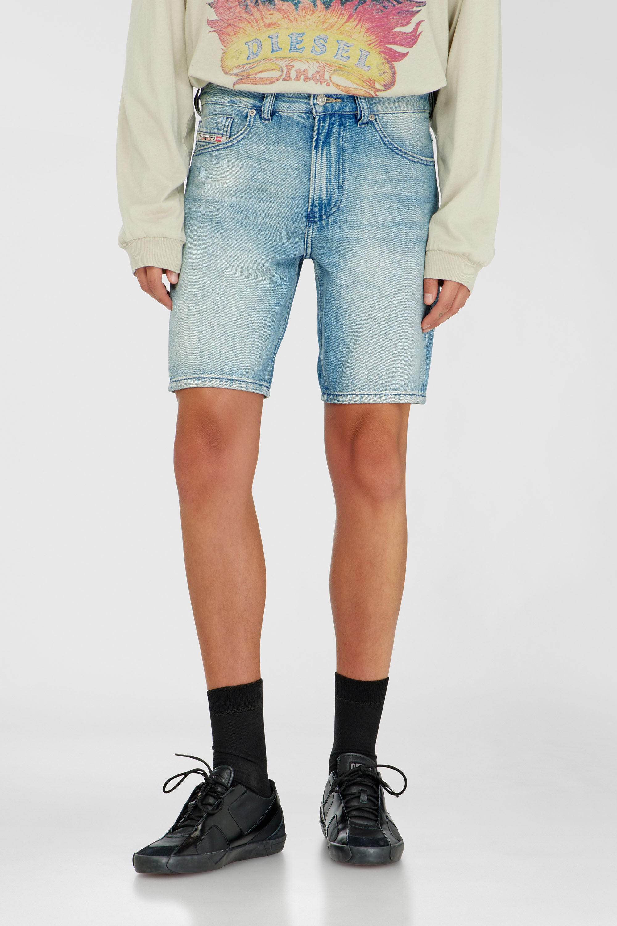 Diesel - D-FIN, Pantalones cortos vaqueros slim con algod&oacute;n org&aacute;nico Hombre in Azul marino - 3