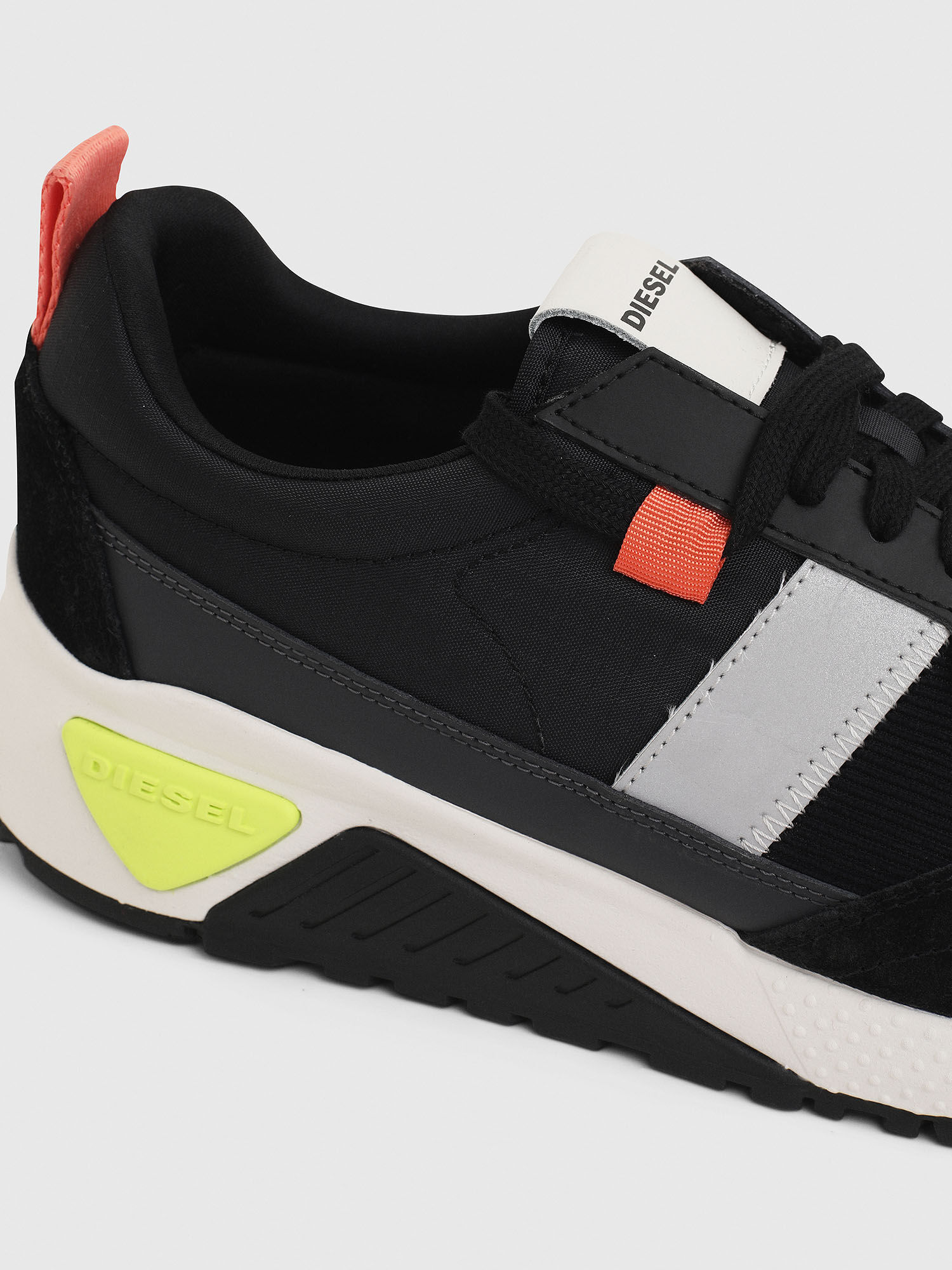 Diesel - S-KB LOW RUN, Zapatillas en nailon ripstop y ante Hombre in Negro - 4