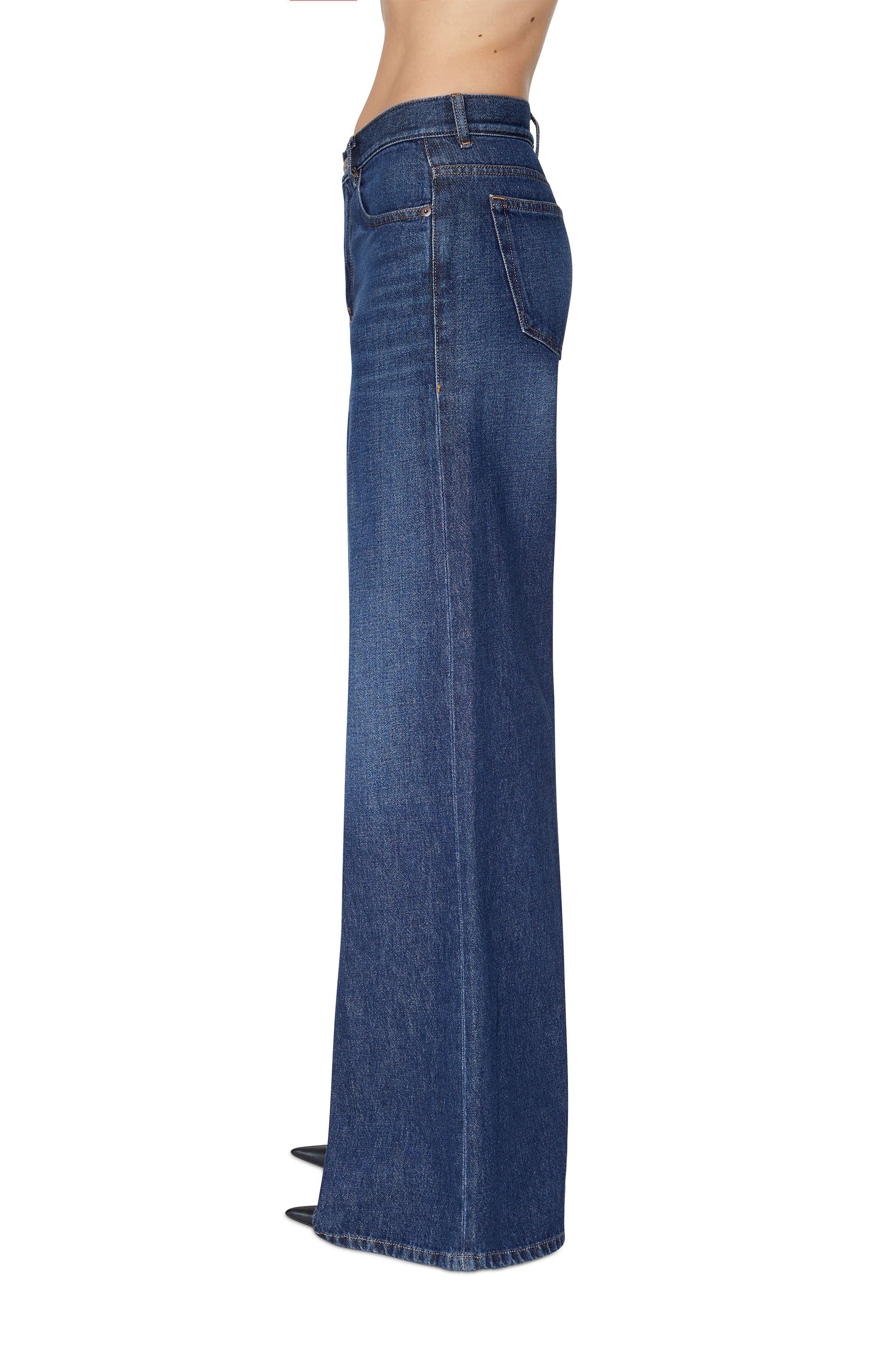 Diesel - 1978 D-AKEMI 09C03 Bootcut and Flare Jeans, Azul Oscuro - Image 5