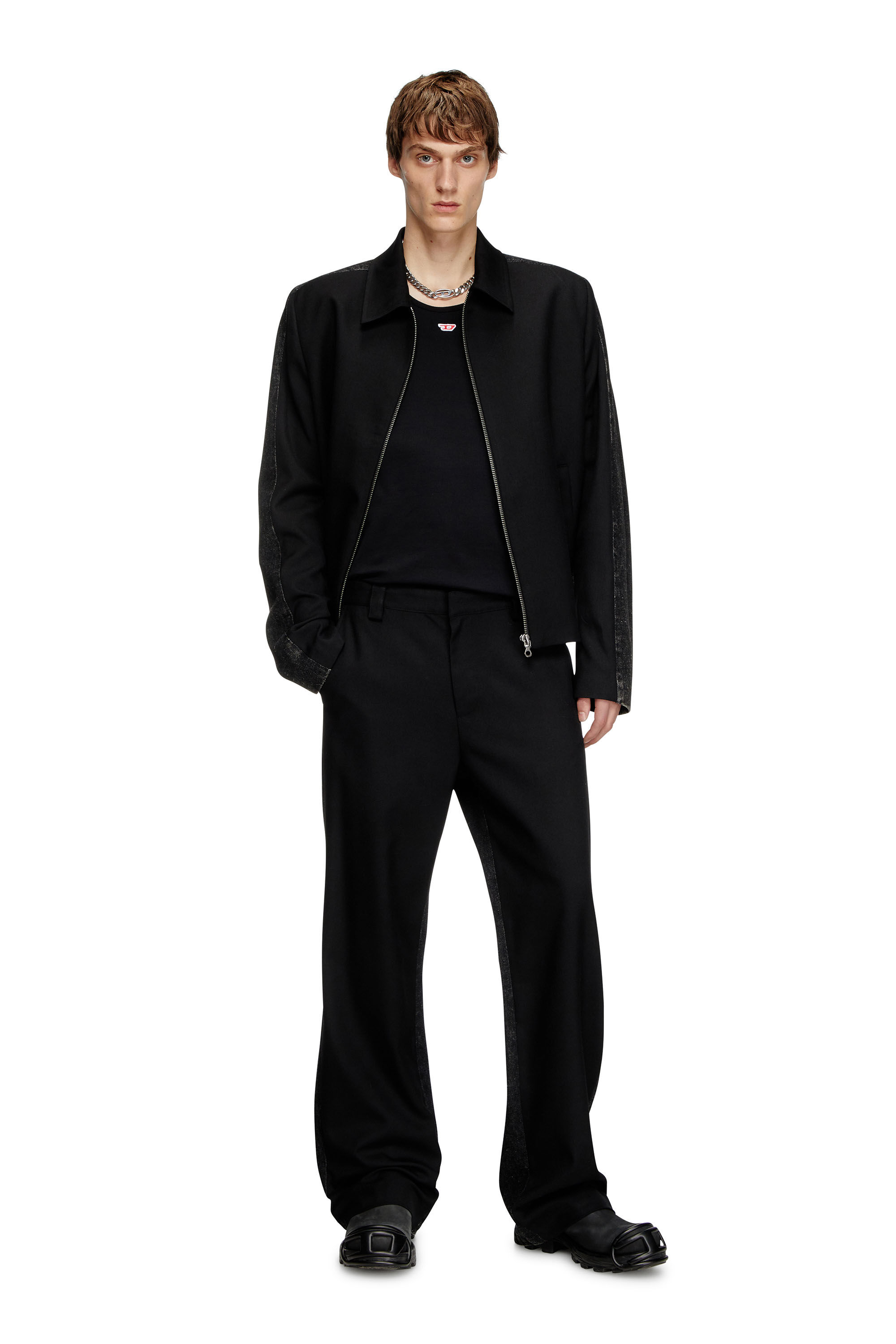 Diesel - P-WIRE-B, Pantalones híbridos de sarga y denim Hombre in Negro - 1