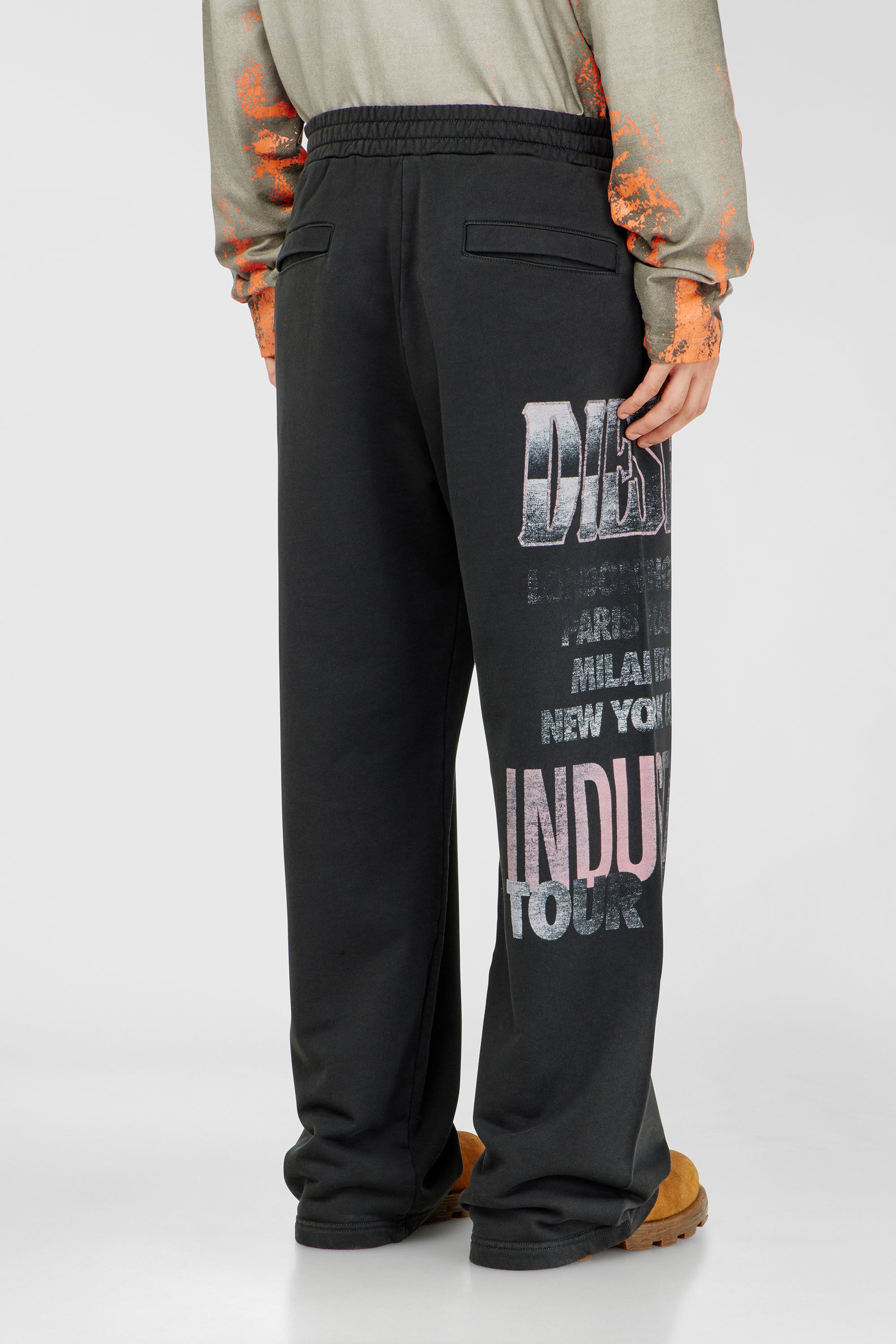 Diesel - P-ILL, Pantal&oacute;n de ch&aacute;ndal con gr&aacute;ficos de concierto Hombre in Negro - 3