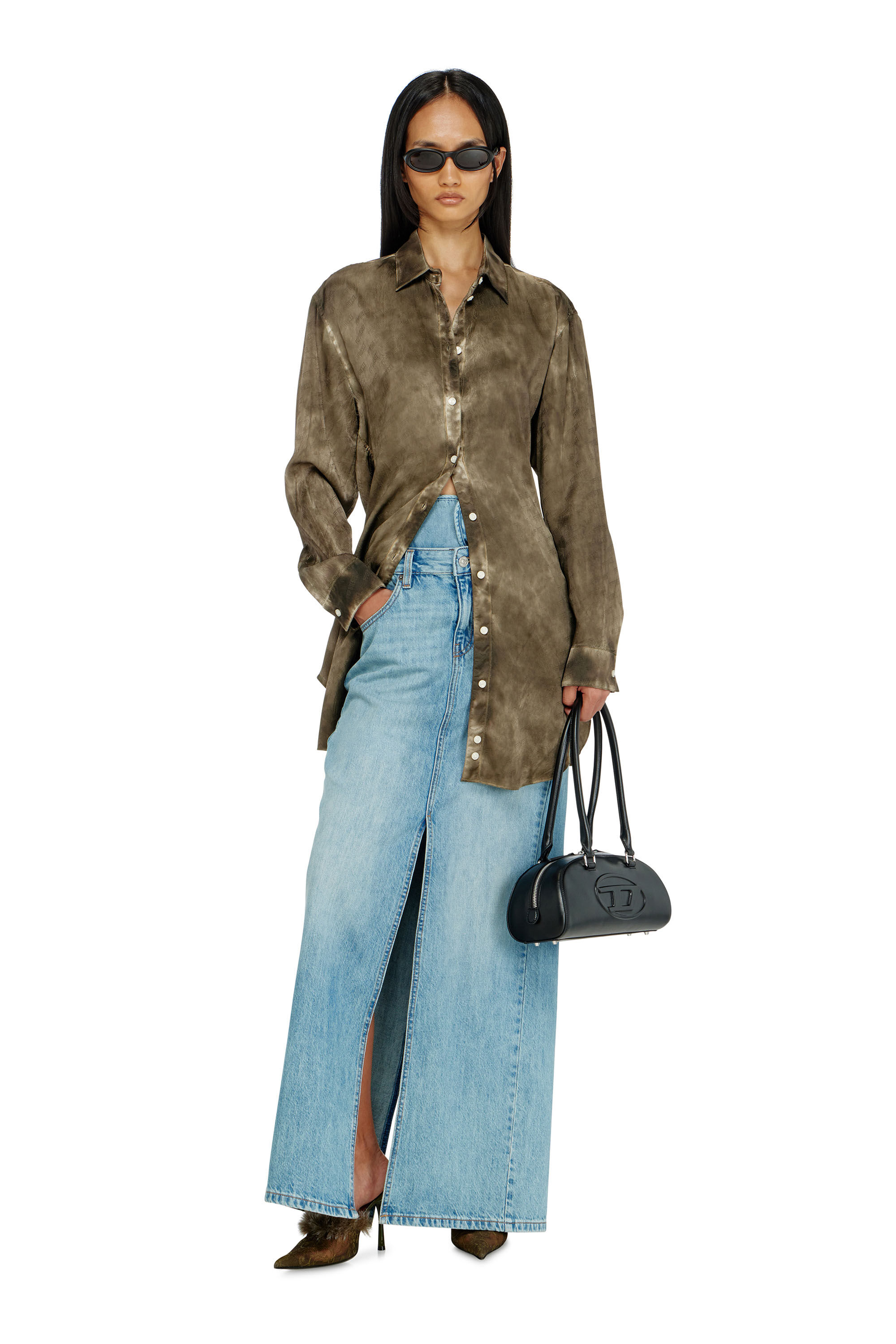 Diesel - C-LAVEL, Camisa larga de sat&eacute;n arrugado jacquard con logo Mujer in ToBeDefined - 1
