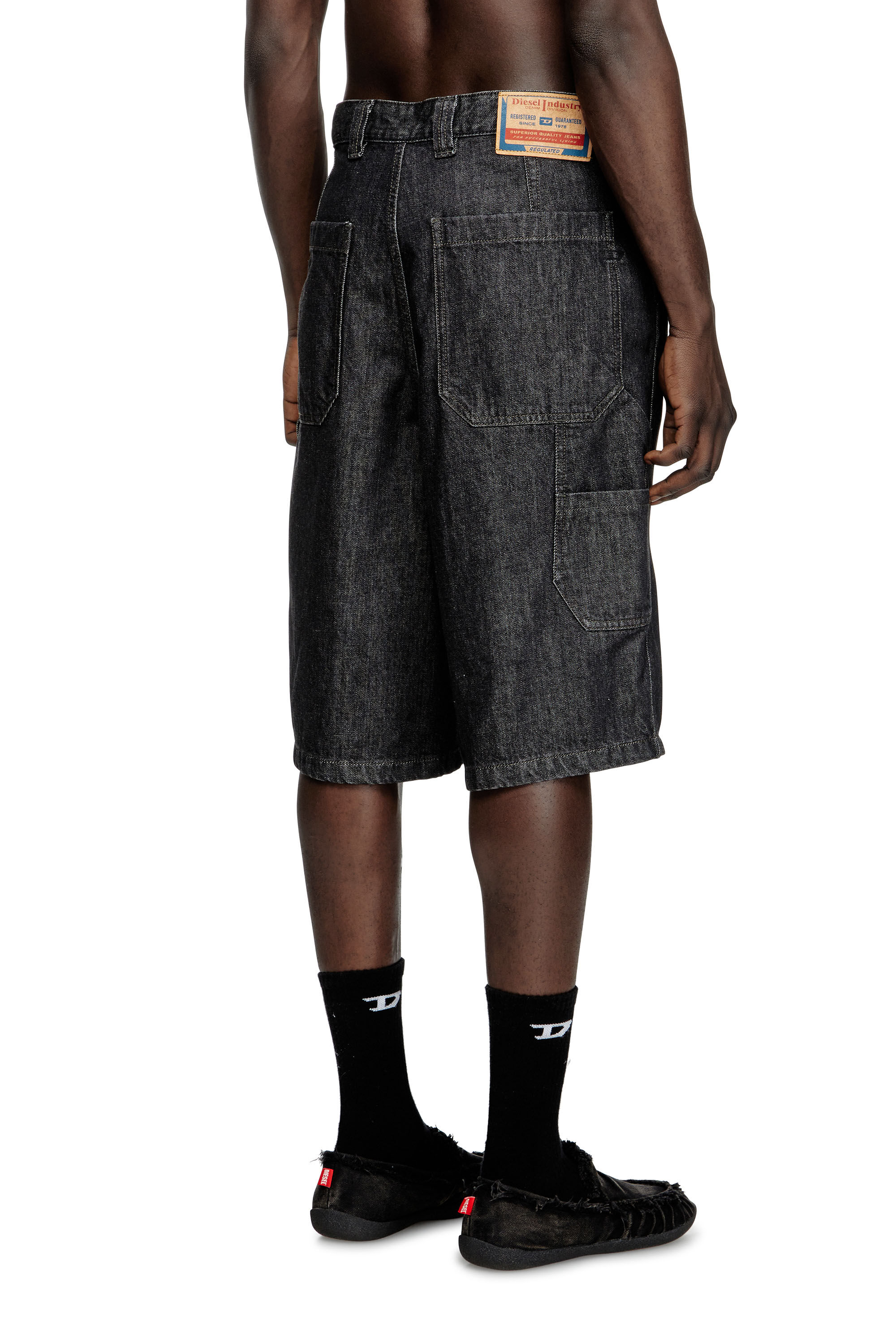 Diesel - D-LIVERY-W-SHORT, Pantalones cortos en denim lavado Hombre in Negro - 3