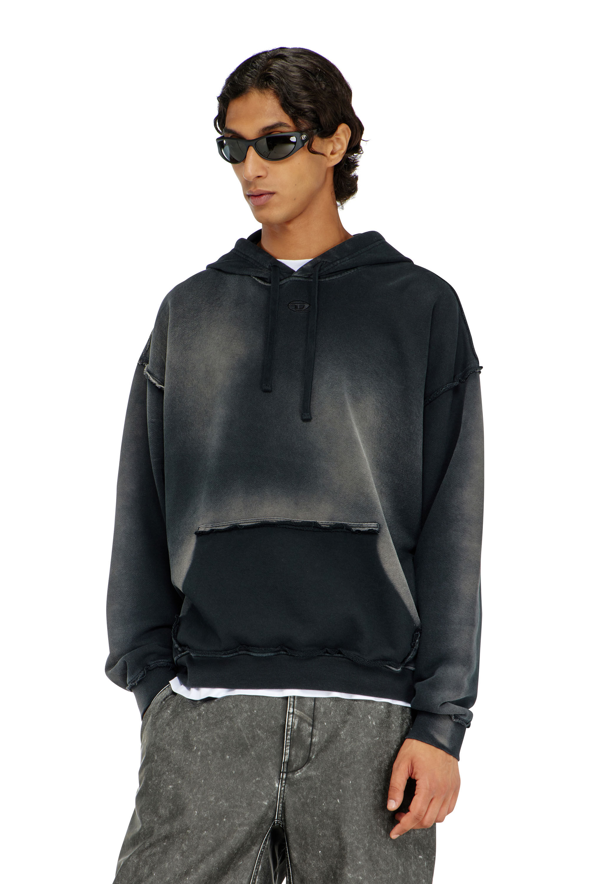 Diesel - S-POCK-HOOD, Sudadera de algod&oacute;n descolorida con detalles deshilachados Hombre in ToBeDefined - 3