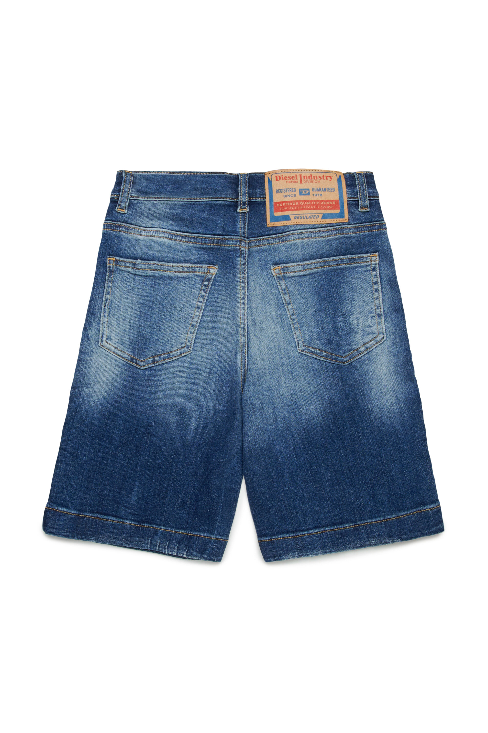 Diesel - D-MACS-SH-J, Bermuda de denim desgarrado y reparado Hombre in Azul marino - 2