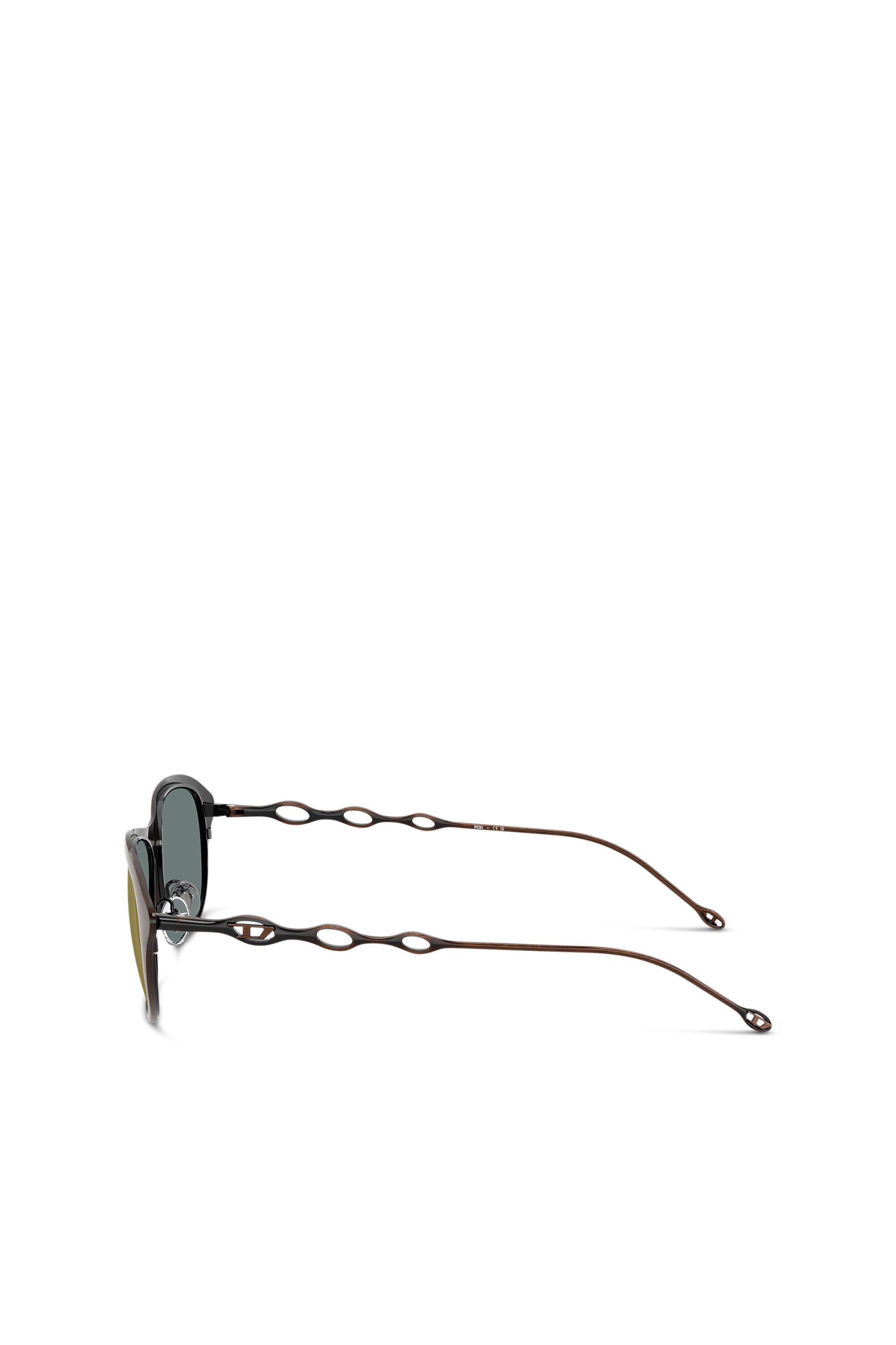 0DL1011, Oro