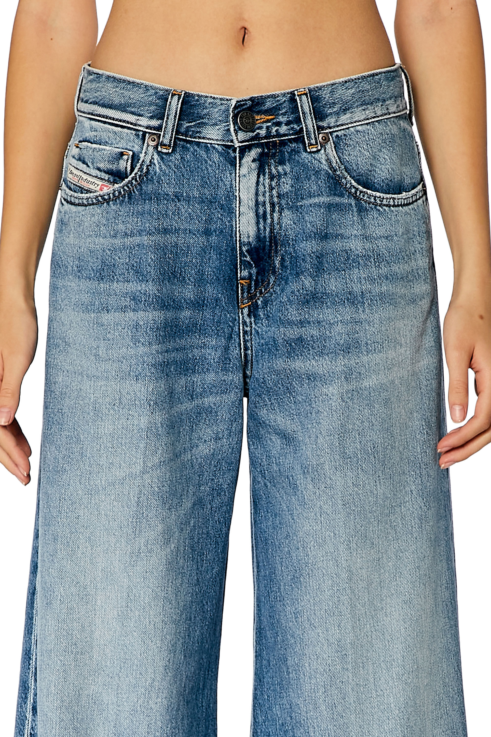 Diesel - Bootcut and Flare Jeans 1978 D-Akemi 09H95, Azul medio - Image 5
