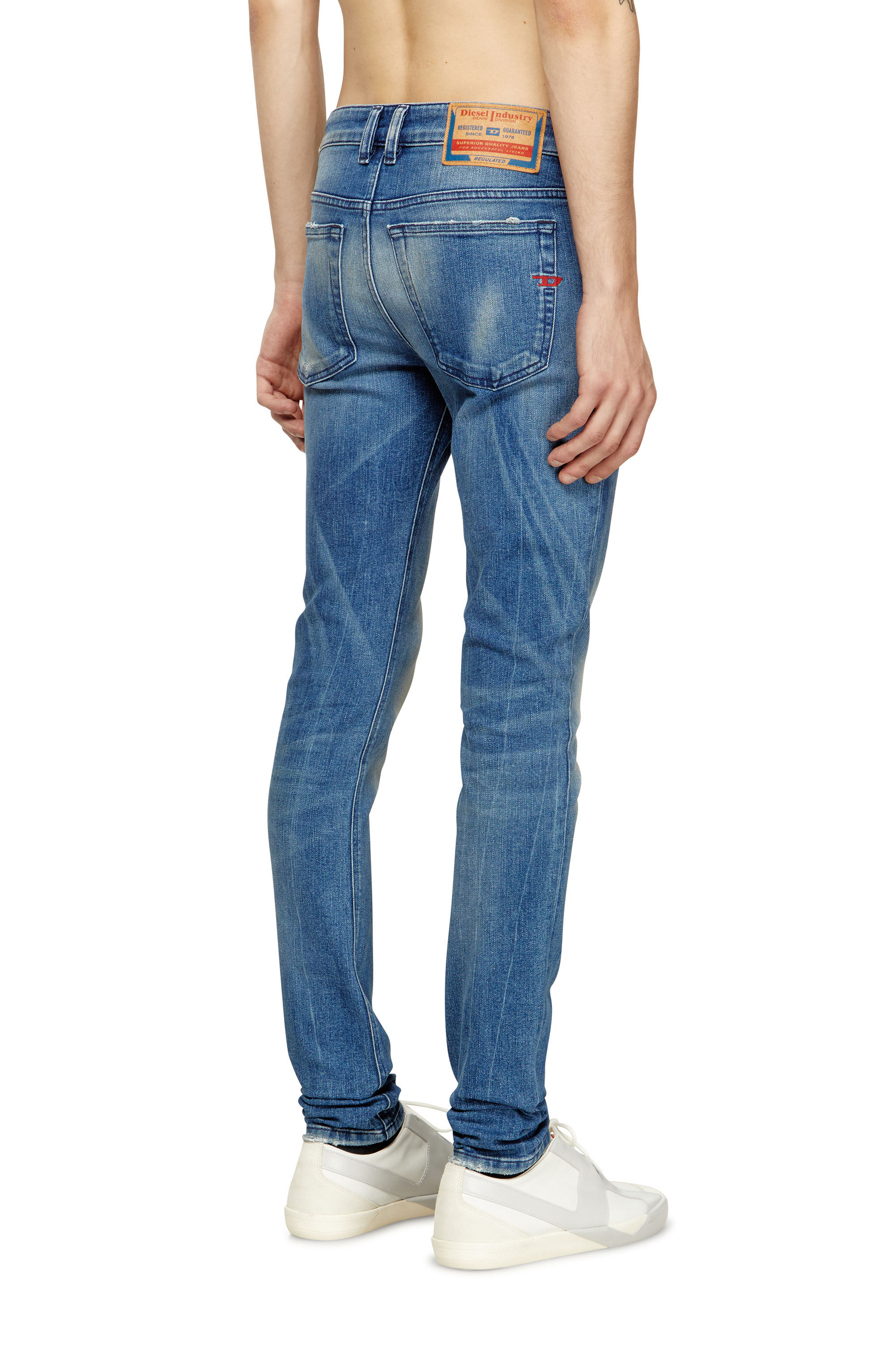 Diesel - Skinny Jeans 1979 Sleenker 0DBDR Hombre, Azul medio - 4