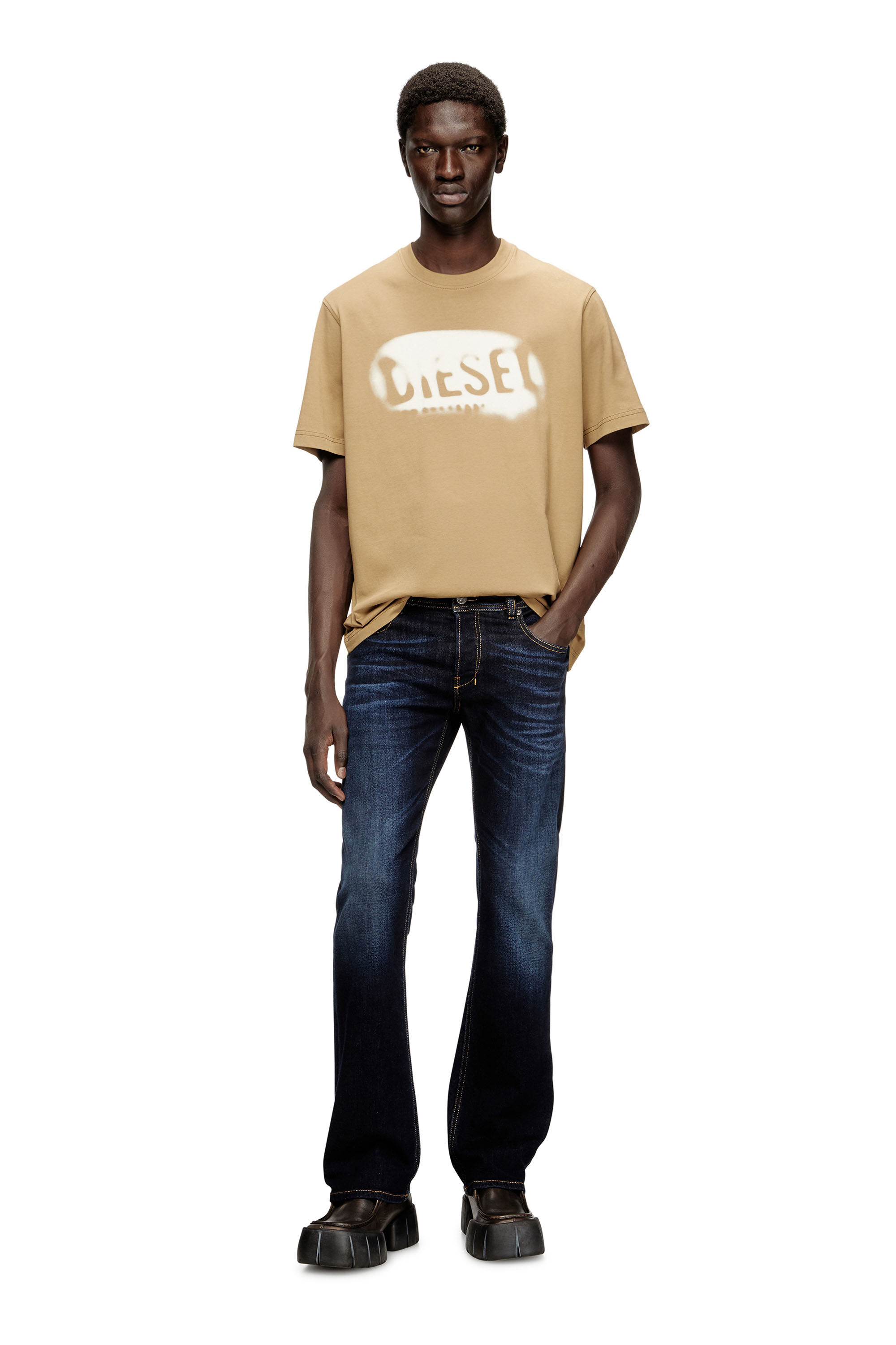 Diesel - T-ADJUST-V2, Camiseta de algodón ligero con logo desvaído. Hombre in Beige - 1