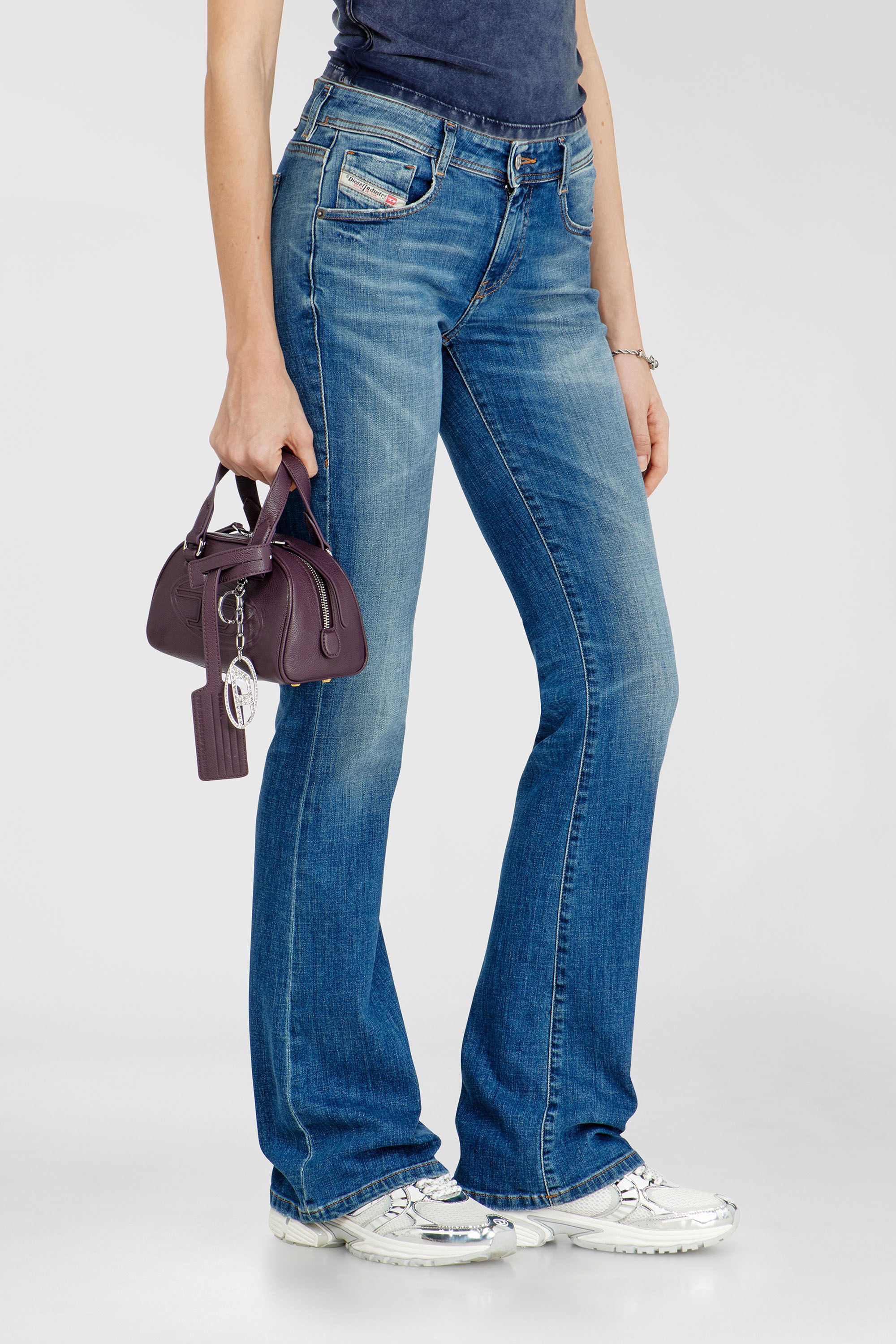 Diesel - Bootcut Jeans 1969 D-Ebbey 09J33 Mujer, Azul medio - 7