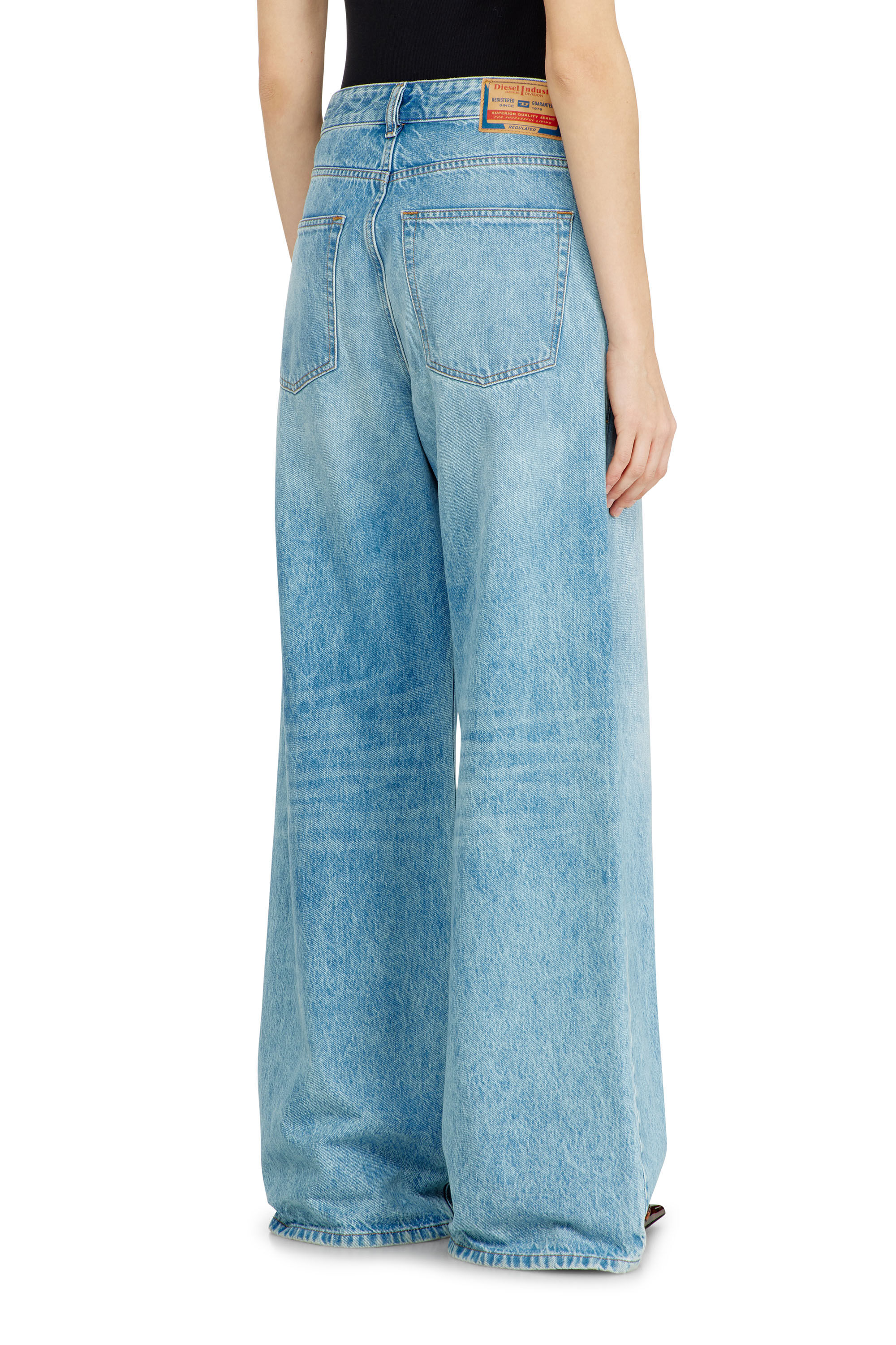 Diesel - Relaxed Jeans 1996 D-Sire 09I29 Unisex, Azul Claro - 5