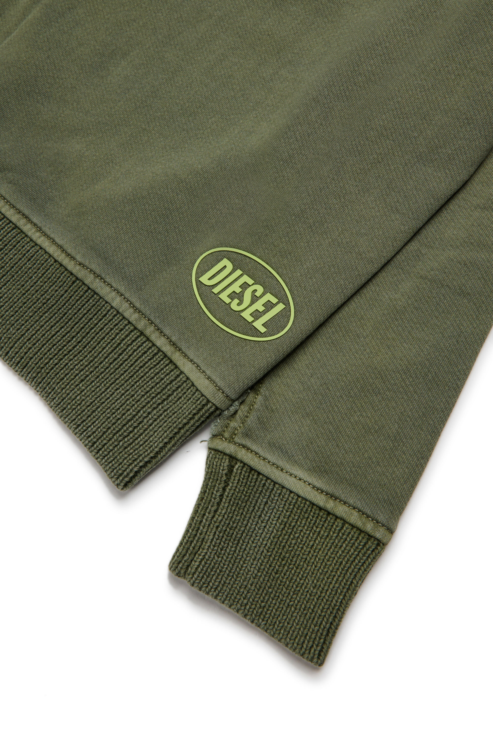 KOBERTOROUND OVER, Verde