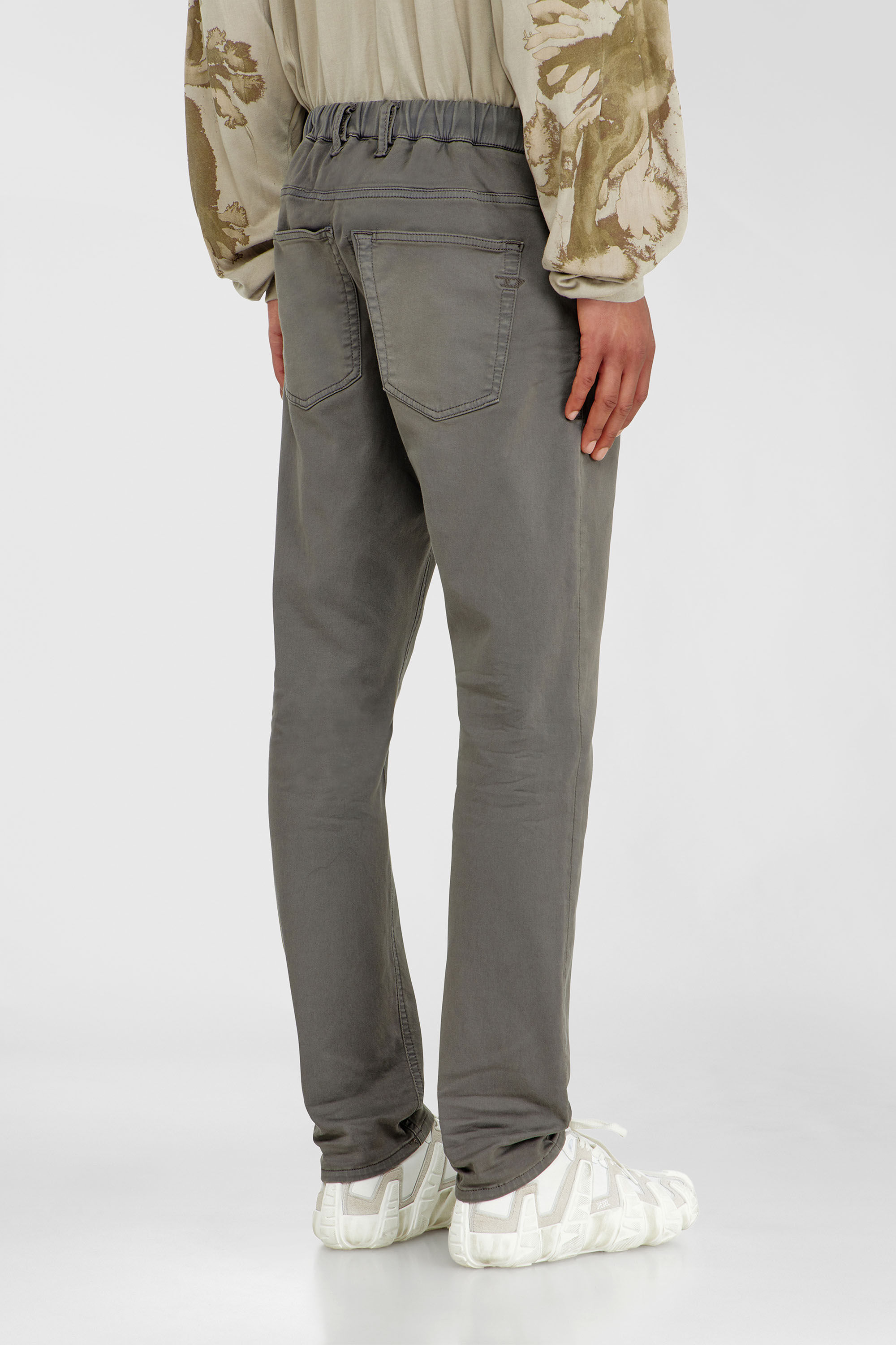 Diesel - Regular 2032 D-Krooley-BW Joggjeans&reg; 0670M Hombre, Gris - 3