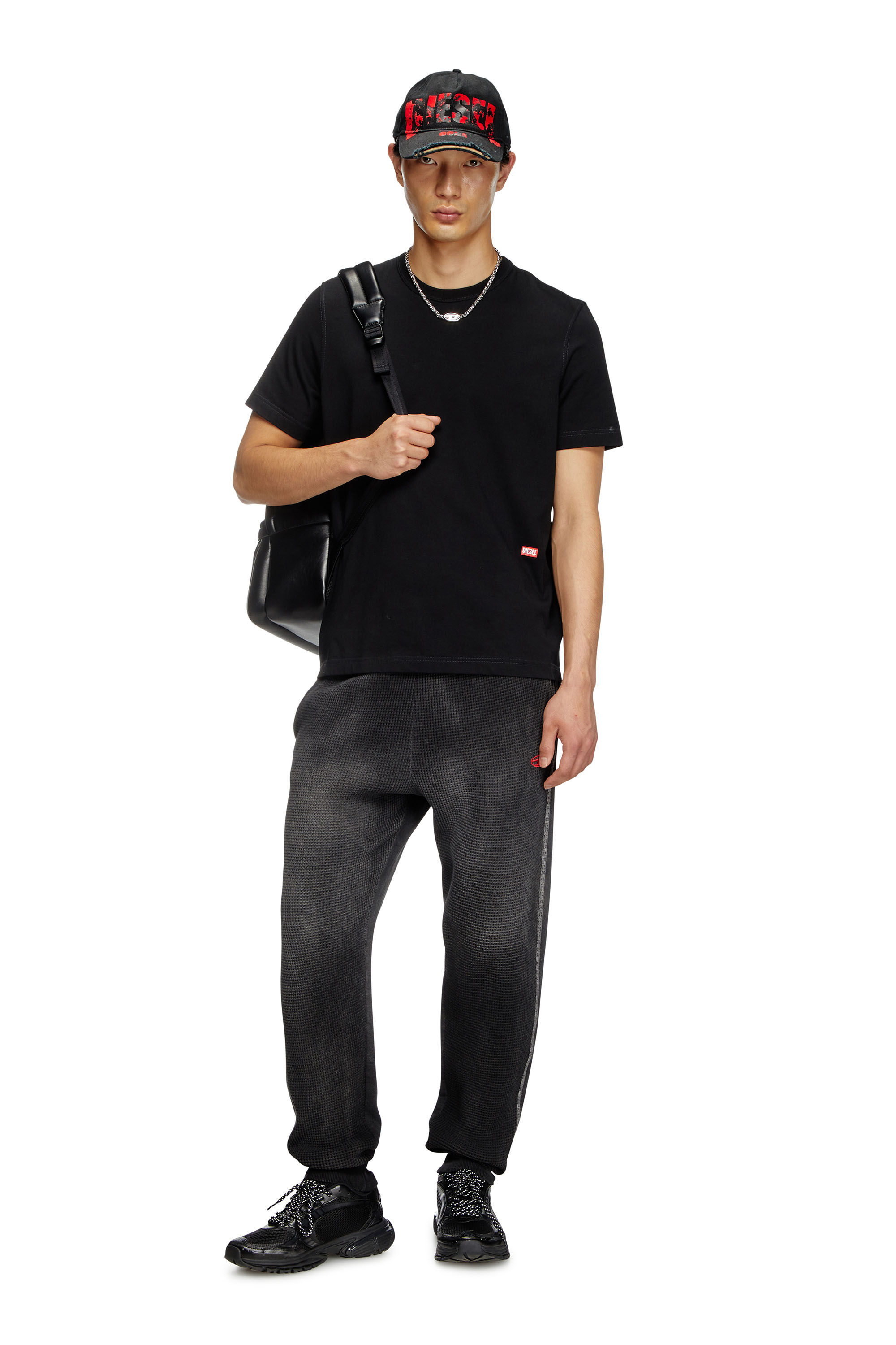 Diesel - T-ADJUST-SLITS-R13, Camiseta con eslogan estampado del desfile Hombre in Negro - 1