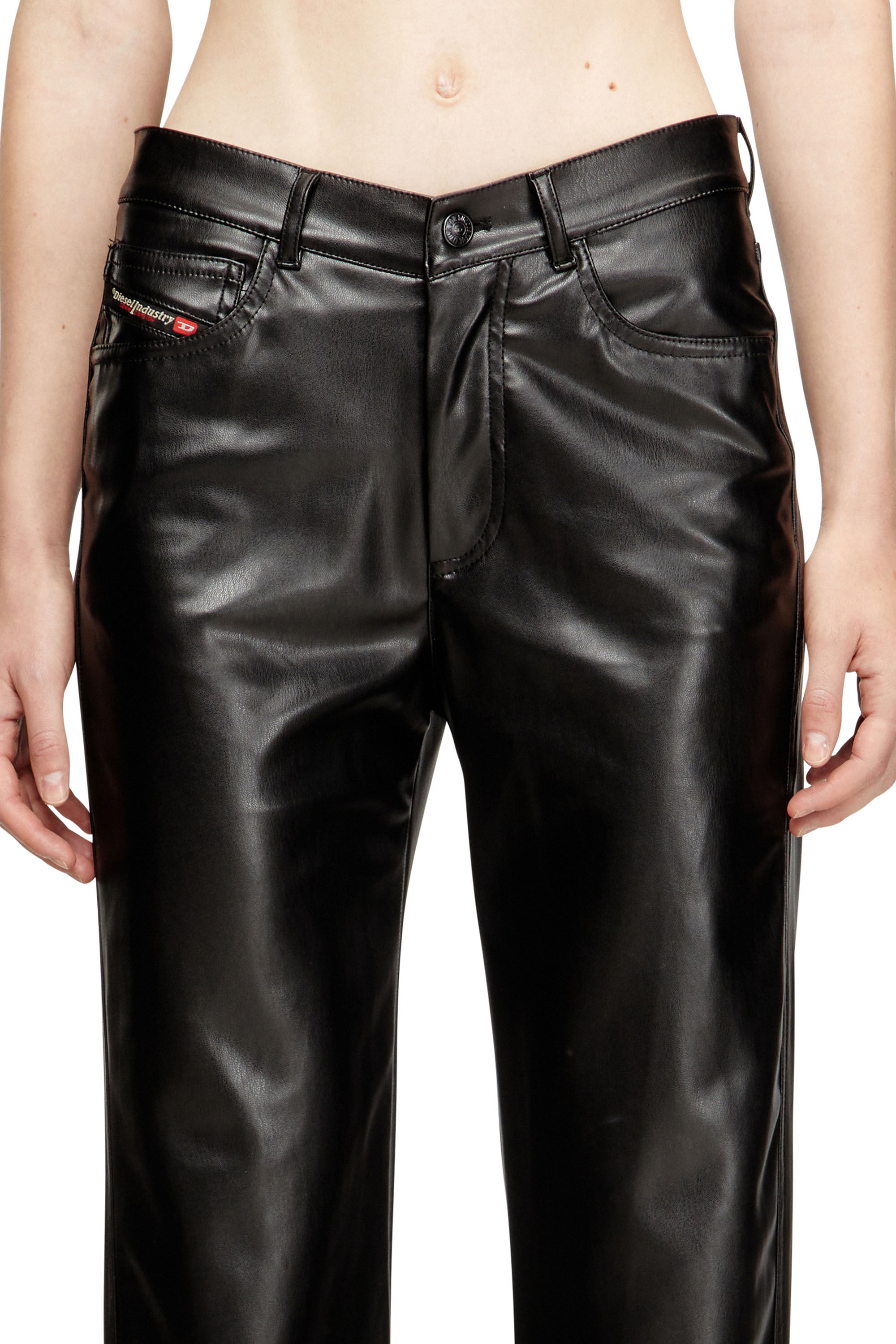 Diesel - P-LAIN, Pantalones de cinco bolsillos en tejido revestido Mujer in Negro - 4