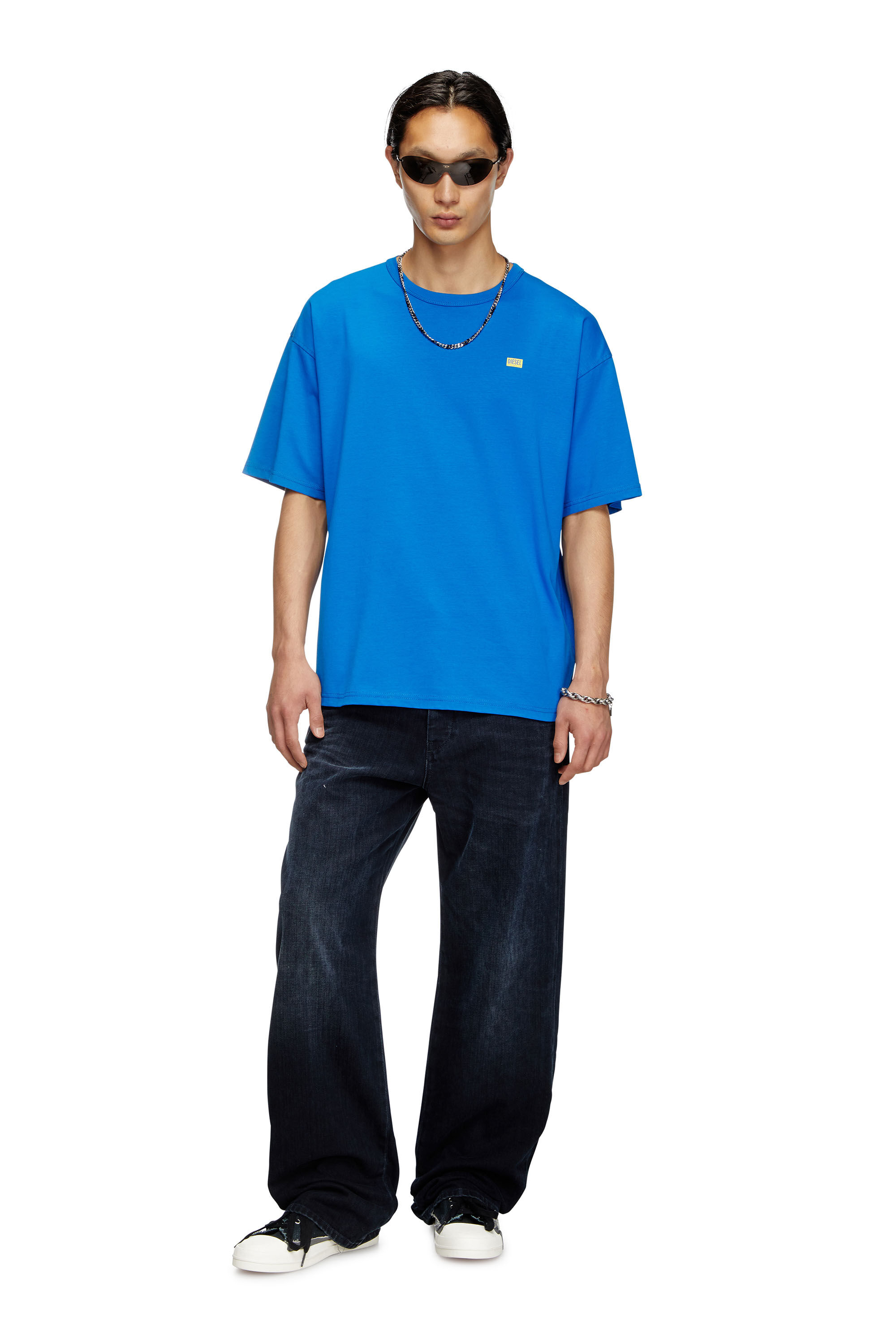 Diesel - T-BOXT-R30, Camiseta con logotipo pequeño Hombre in Azul marino - 1