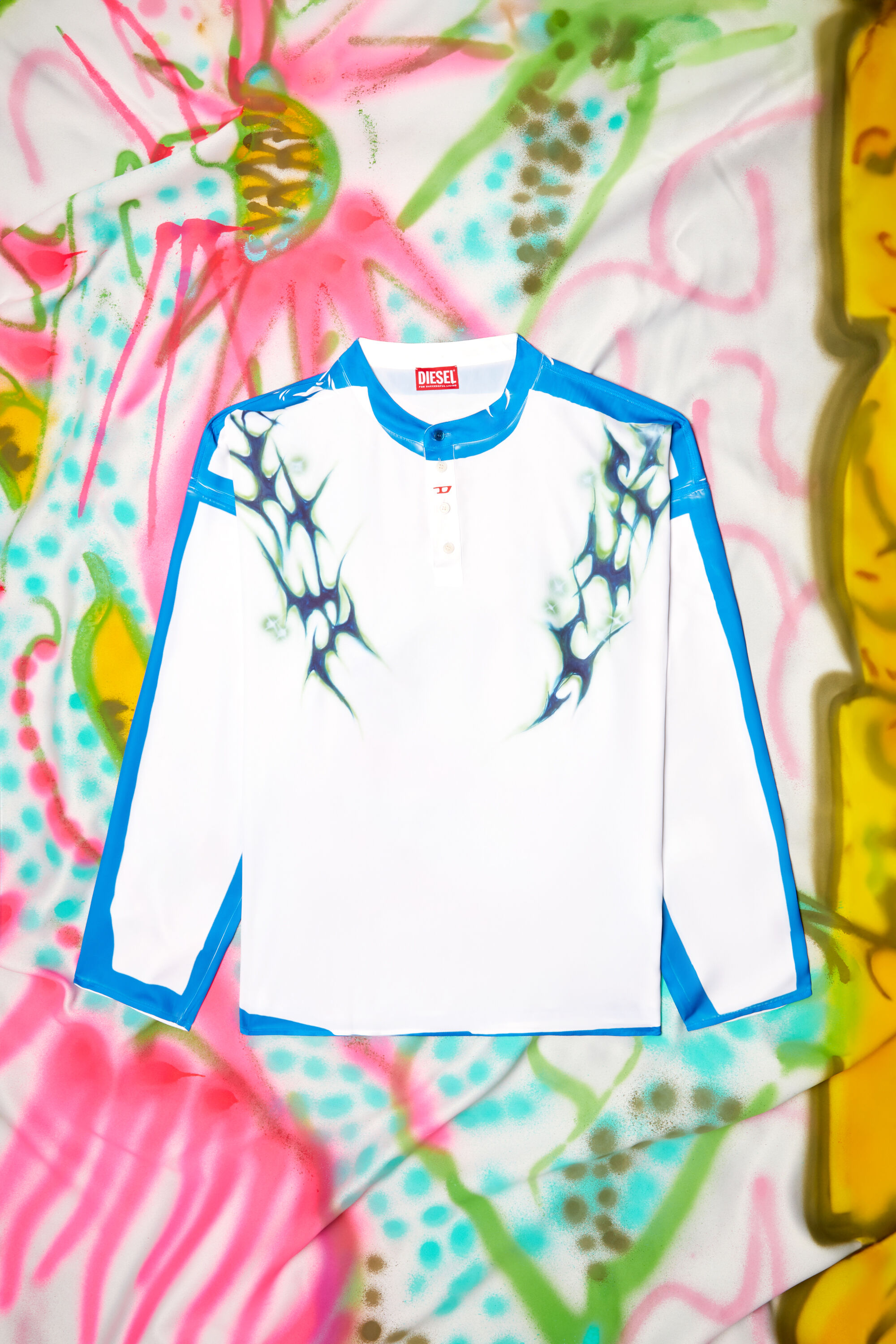 Diesel - T-OLAVI-A-SER-GRAFFITI-JAP, Camiseta de manga larga con estampado graffiti Unisex in Multicolor - 2