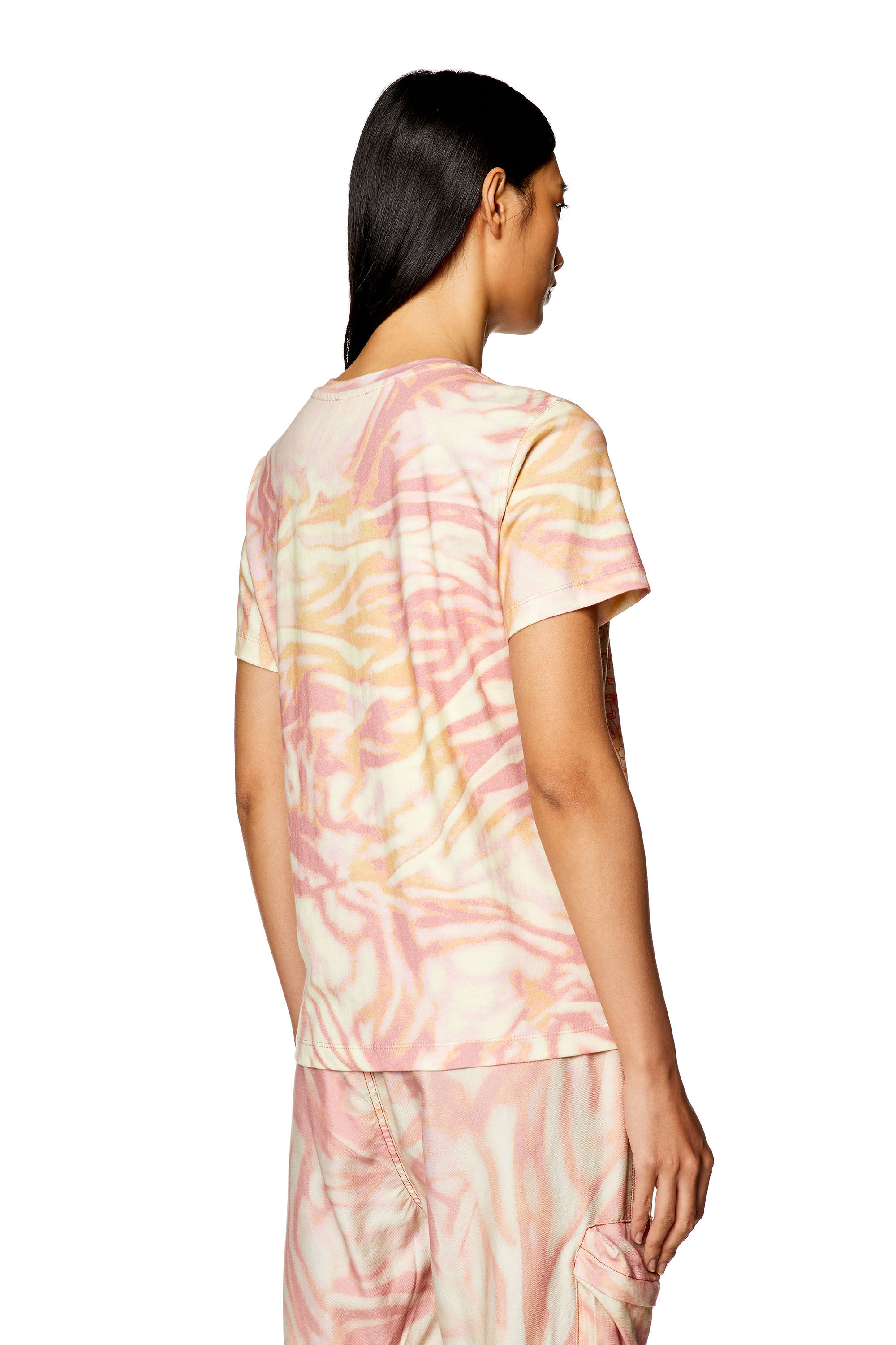 Diesel - T-REGS-N6, Camiseta con estampado de camuflaje de cebra Mujer in Rosa - 4