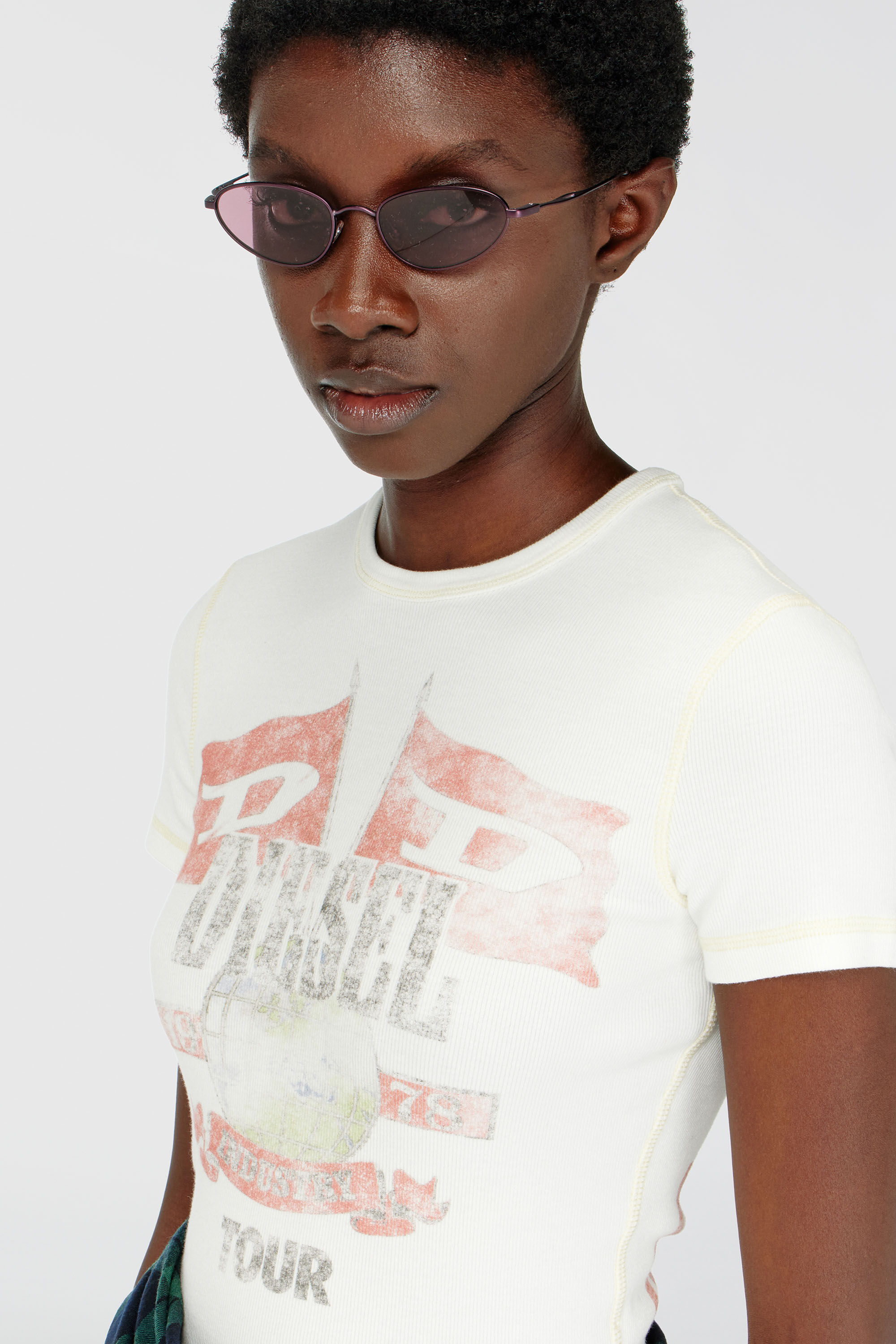Diesel - T-MARSY-RIB, Camiseta de canal&eacute; con gr&aacute;ficos de concierto Mujer in Blanco - 5