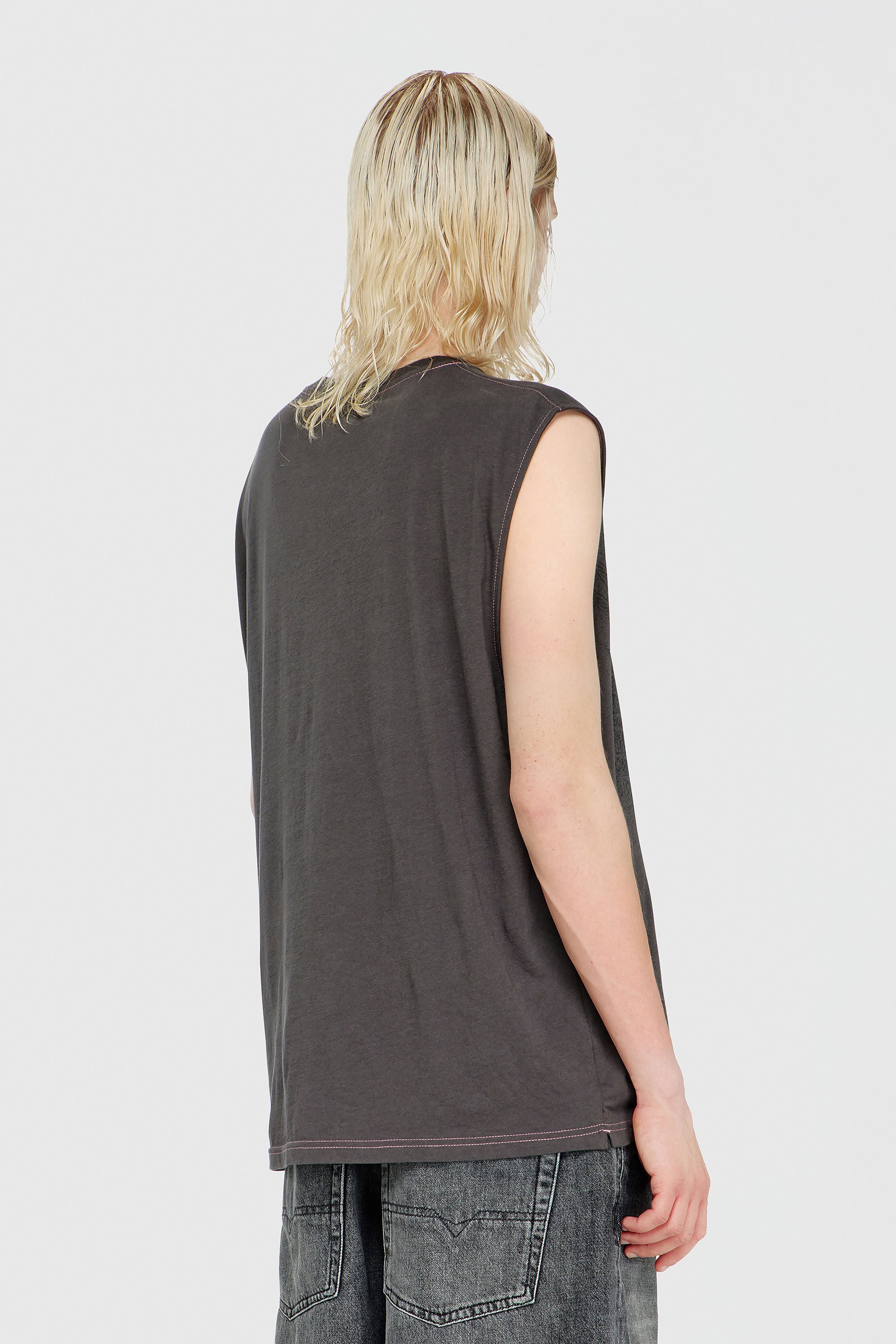 Diesel - T-BOXT-SL-NOTCH, Top sin mangas de algod&oacute;n con gr&aacute;fico tonal Hombre in Gris - 4