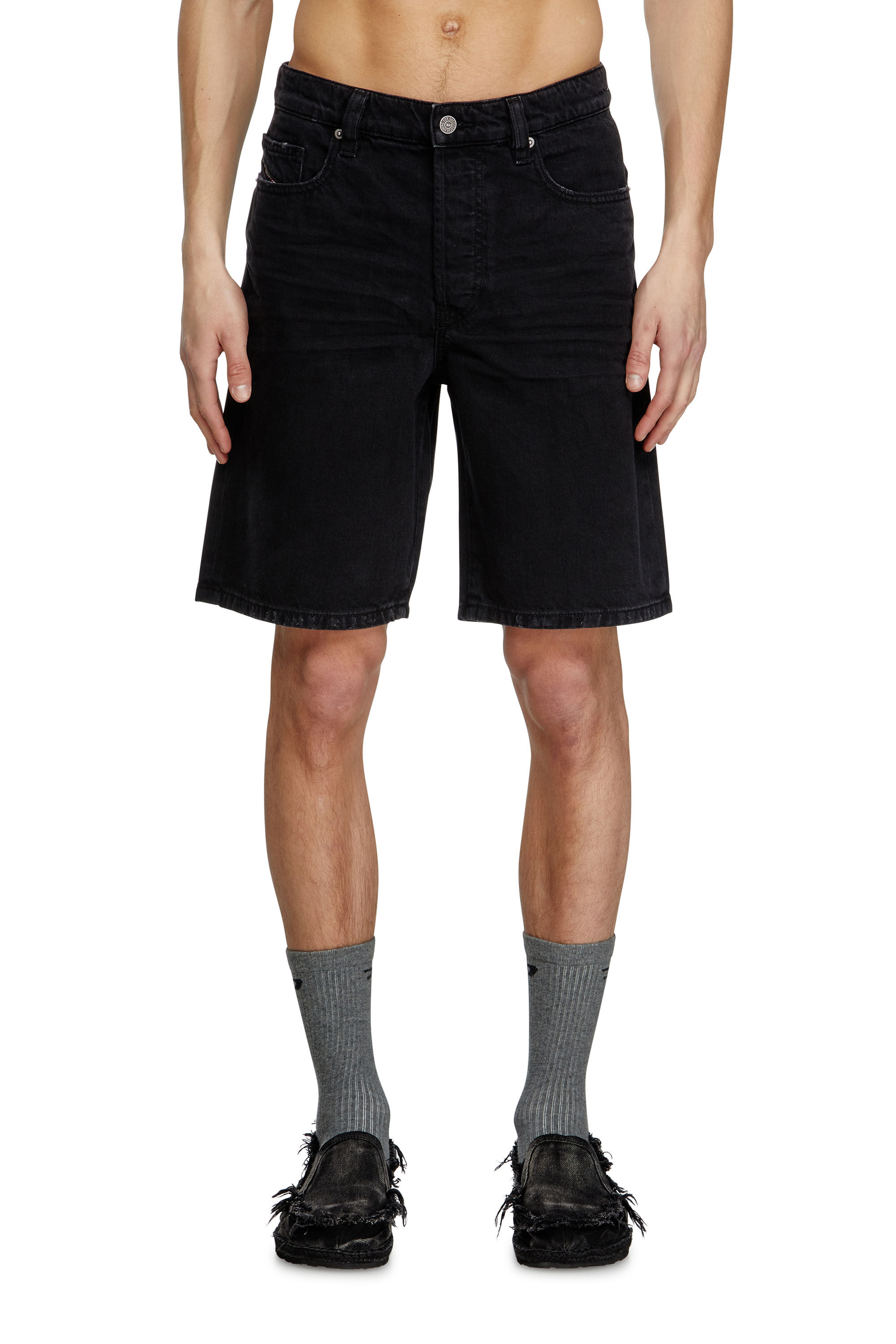 Diesel - REGULAR-SHORT, Pantalones cortos en denim Hombre in Negro - 3