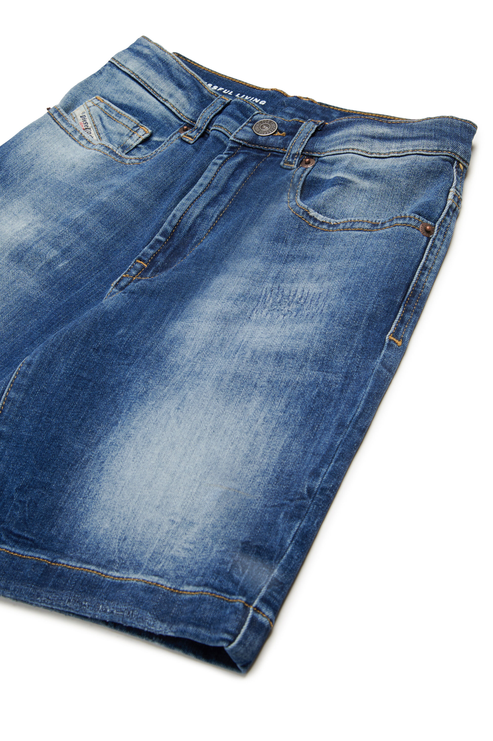 Diesel - D-MACS-SH-J, Bermuda de denim desgarrado y reparado Hombre in Azul marino - 3