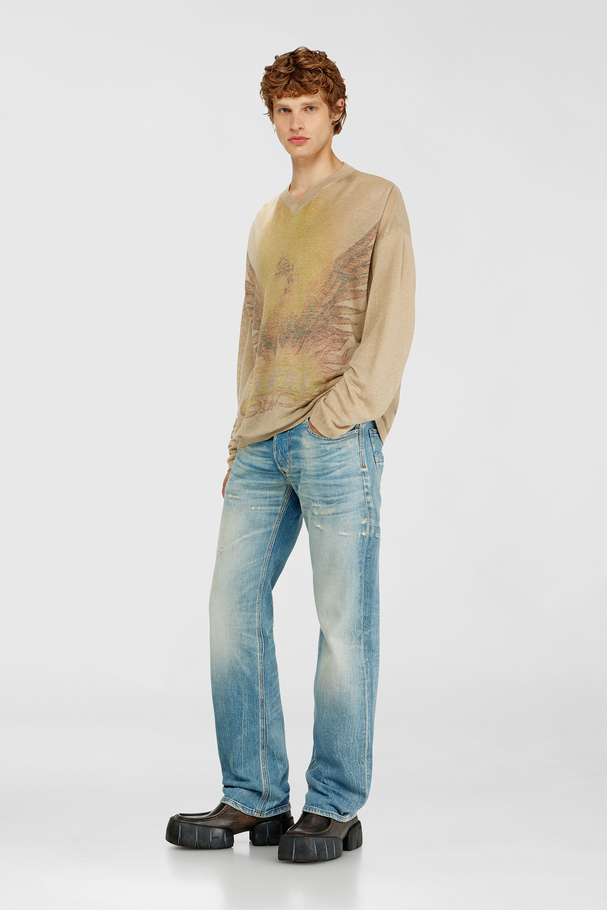 Diesel - K-ARMINS, Jersey de lino con estampado Phoenix desgastado Hombre in Beige - 1