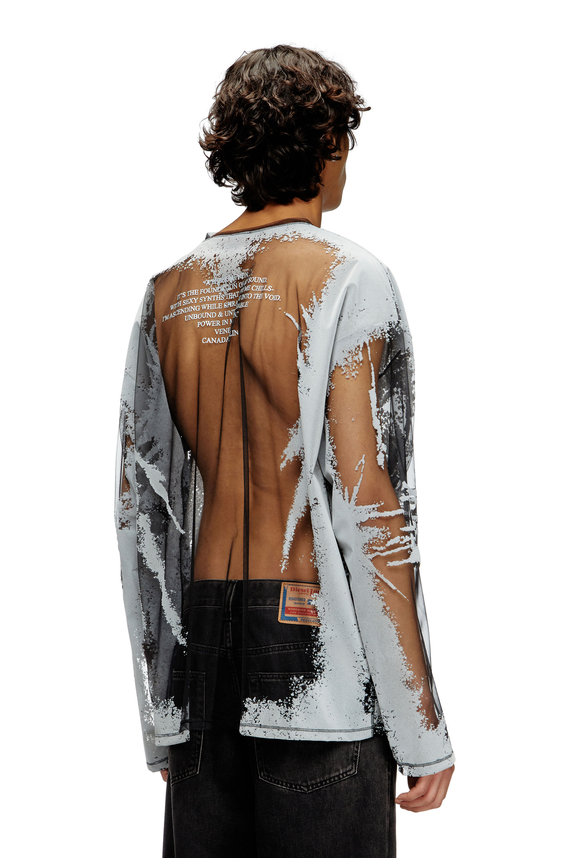 Diesel - T-HASSAN-LS-A, Camiseta de nailon con estampado de letras de canciones y manga larga Unisex in Negro - 4