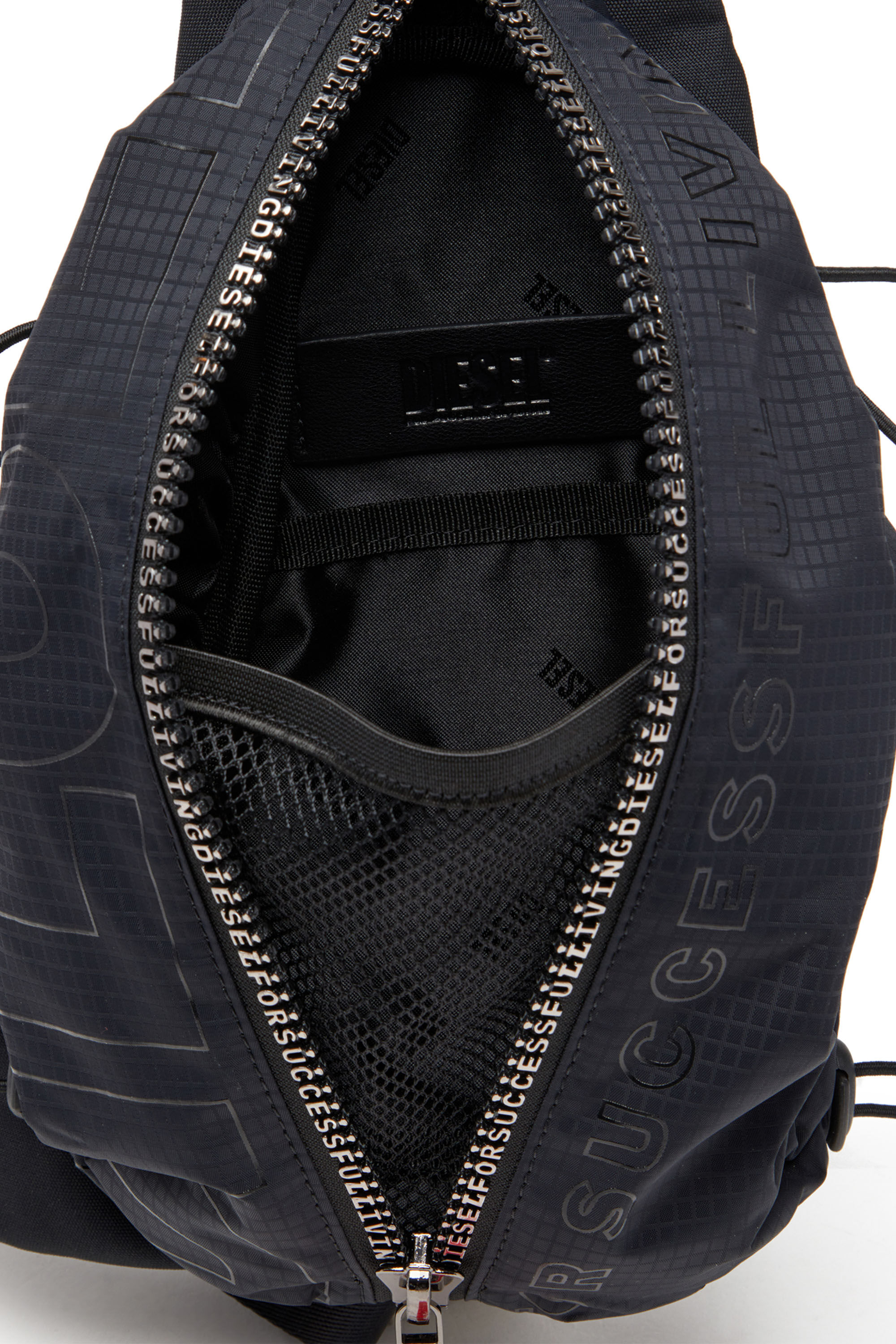 Diesel - ZIP-D CROSSBODY X, Zip-D-Bolso bandolera de tejido exterior de jacquard a cuadros Hombre in Negro - 3